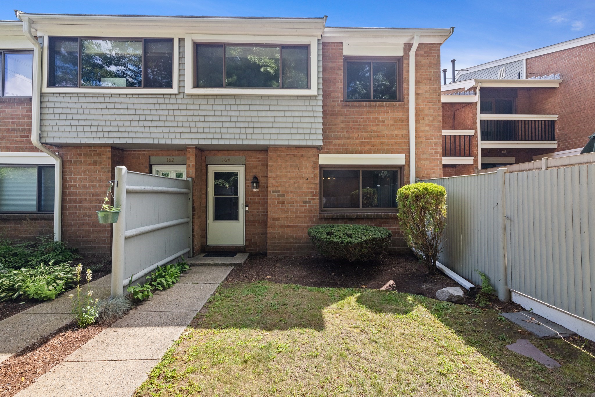 164 Greenbrook Dr Unit 164, Stoughton, MA 02072