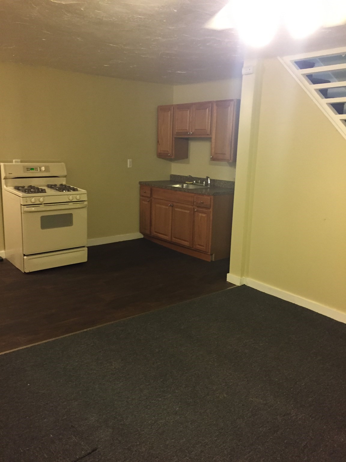 46 Howard St, Lowell, MA 01851 - Image 7