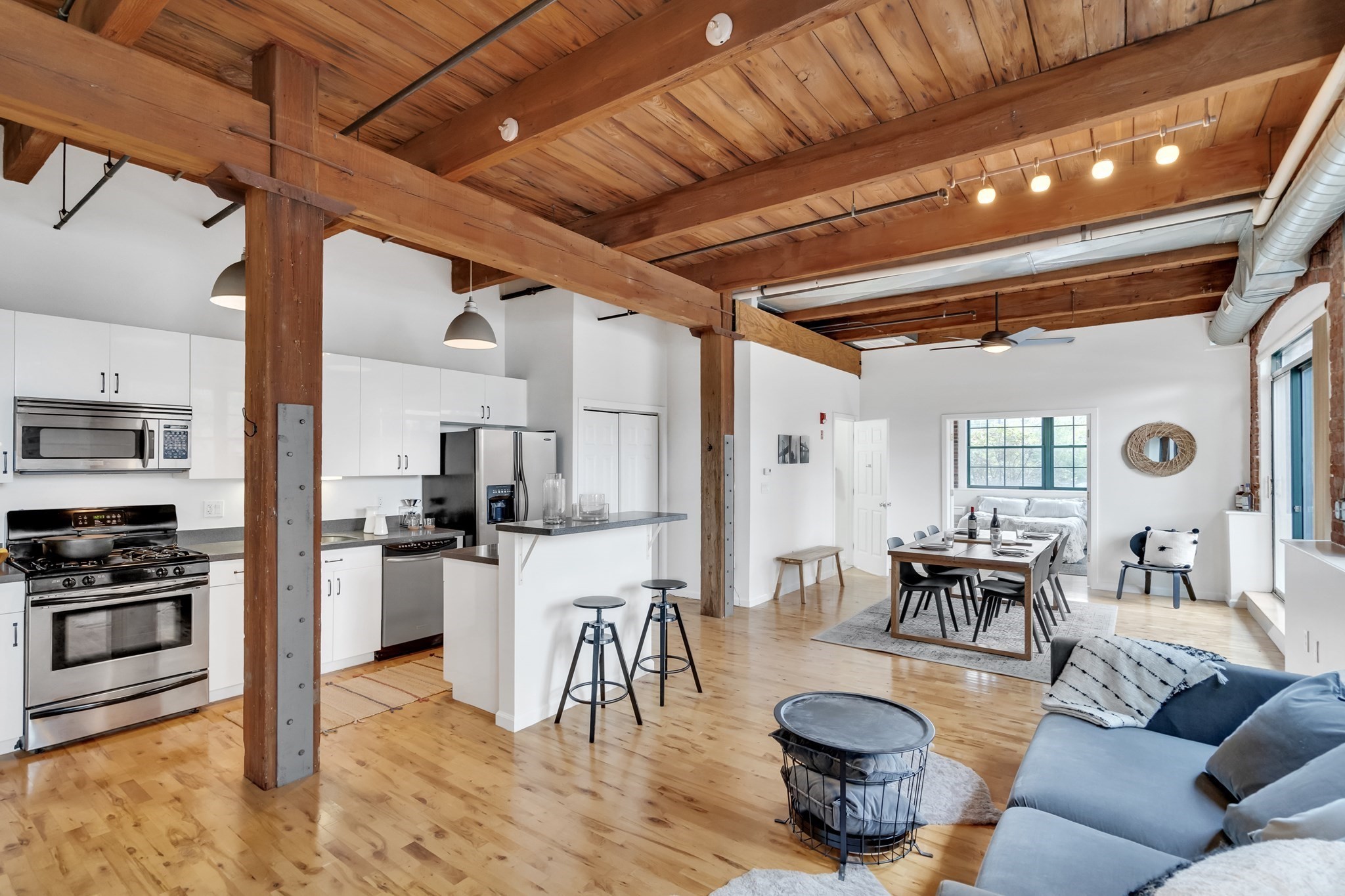 210 Broadway Unit 106, Everett, MA 02149