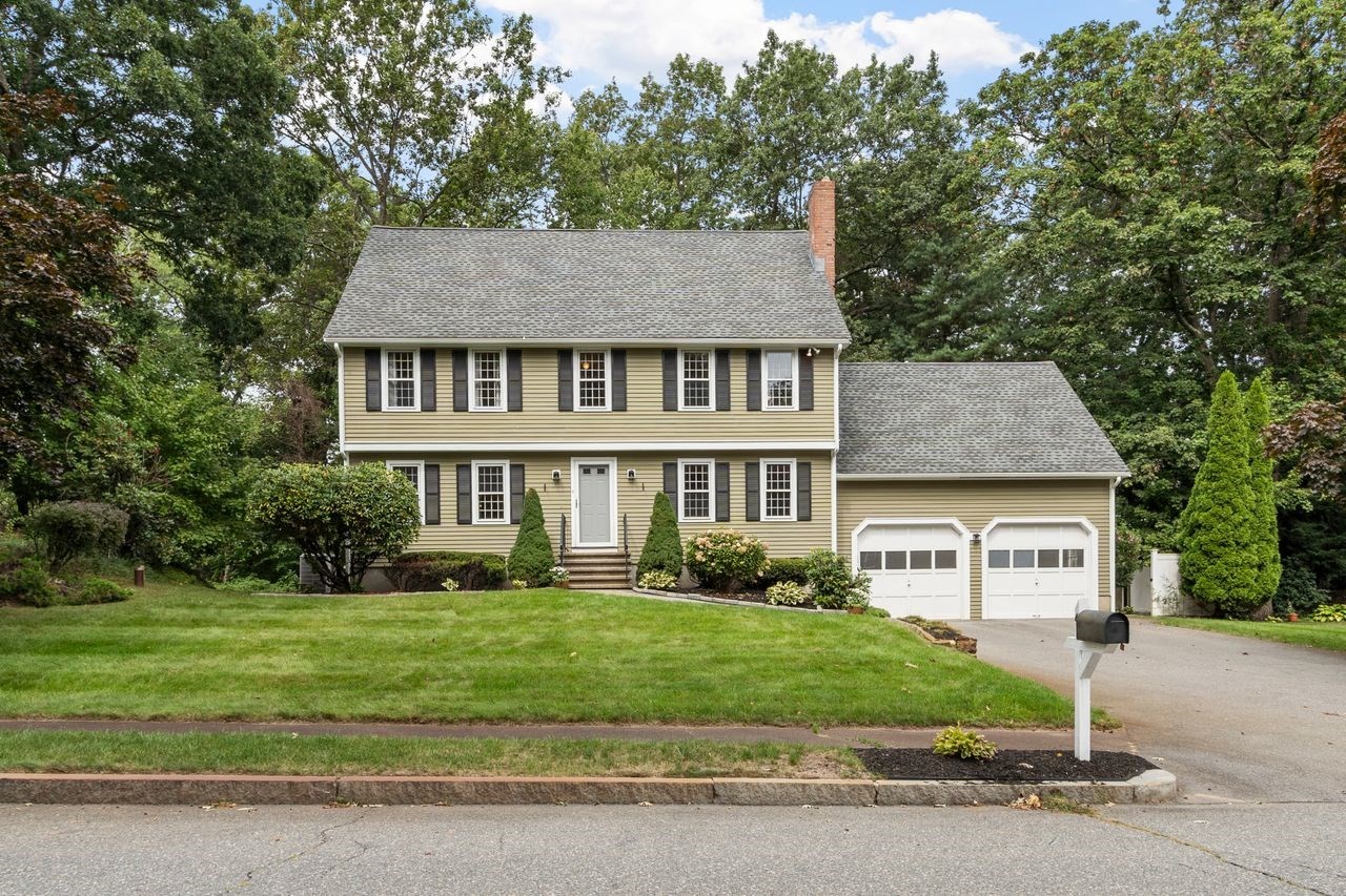 4 Apple Tree Ln, Wilmington, MA 01887