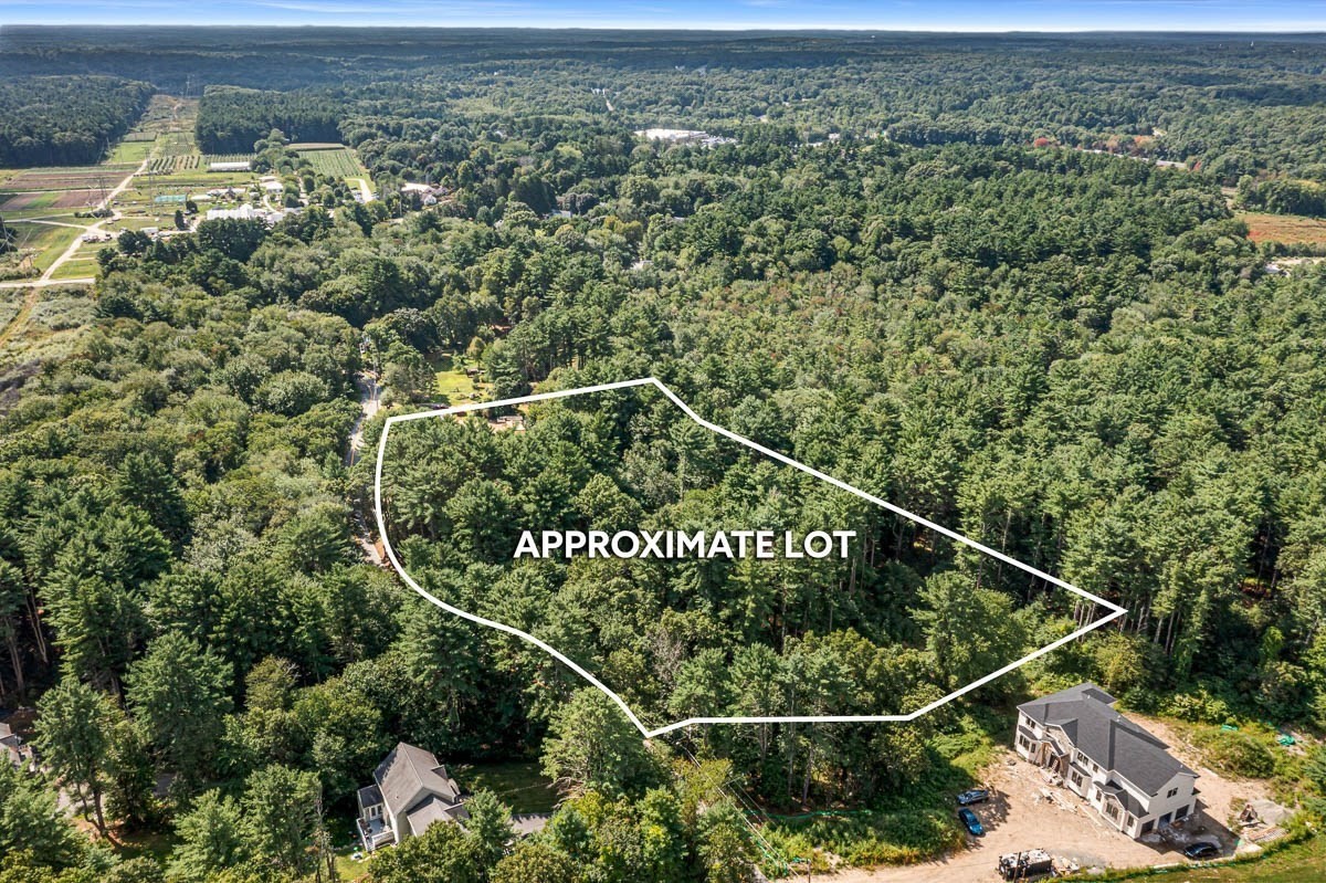 54 S Walpole St, Sharon, MA 02067