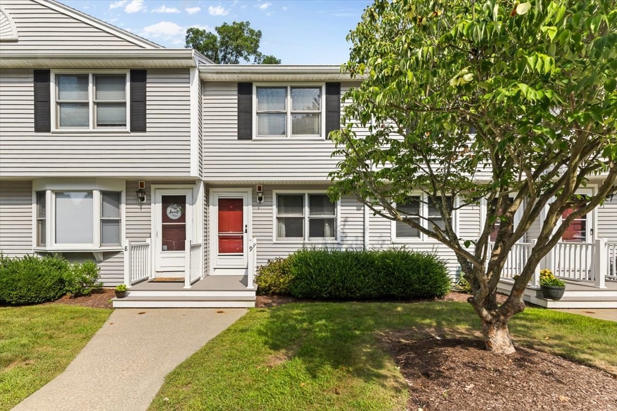 162 Oak St Unit 9, Taunton, MA 02780