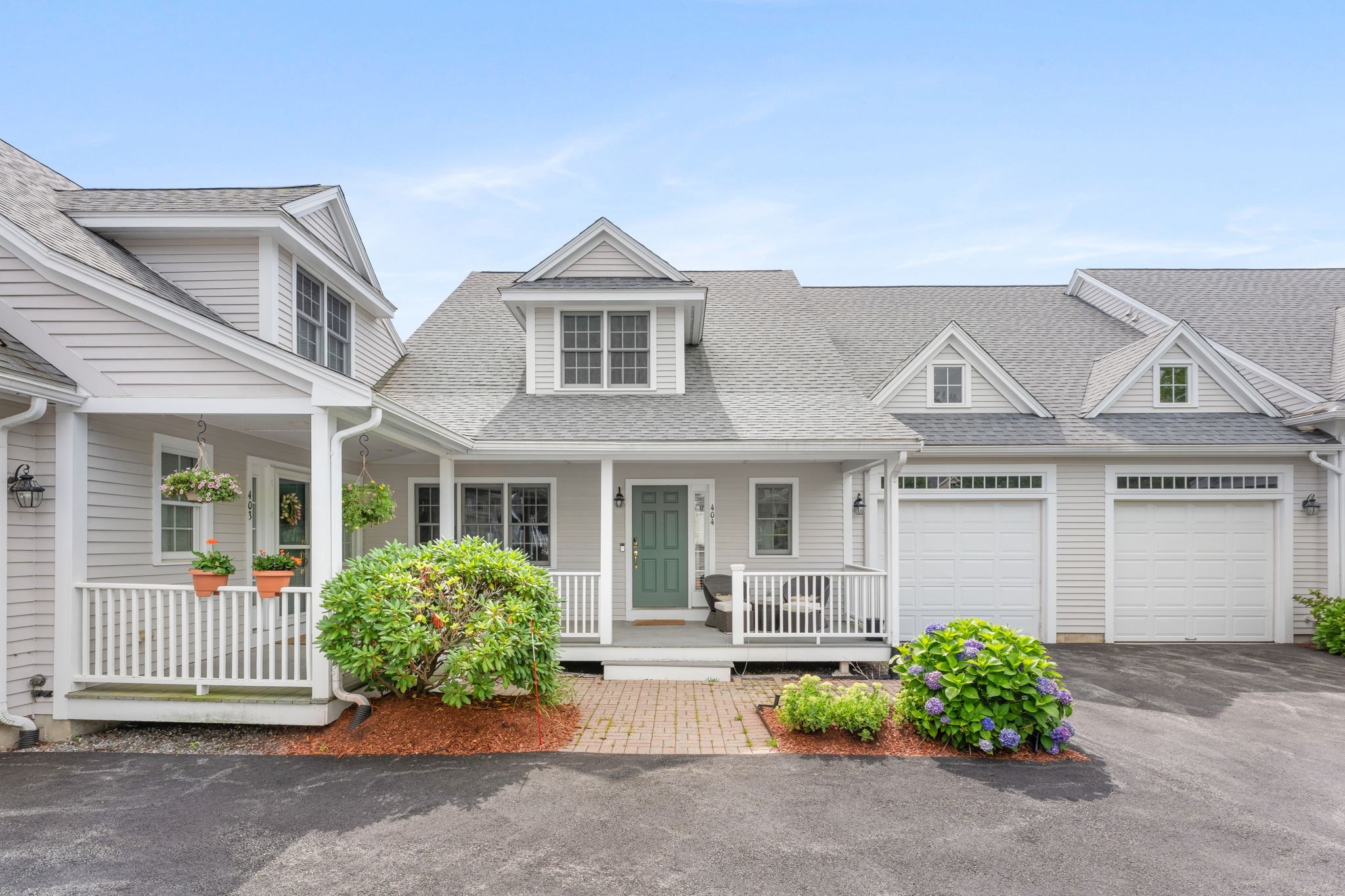 10 Charnstaff Ln Unit 404, Billerica, MA 01821