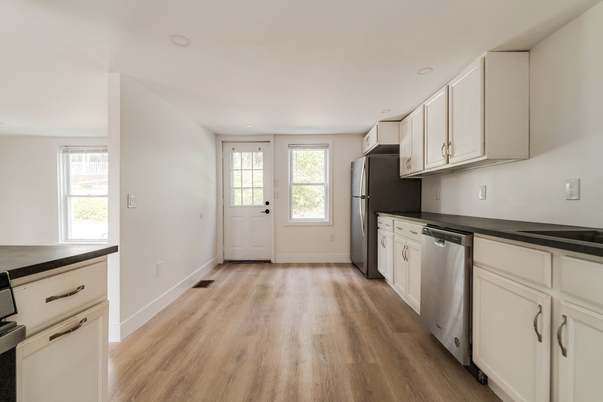 24 Prospect St, Weymouth, MA 02188 - Image 3