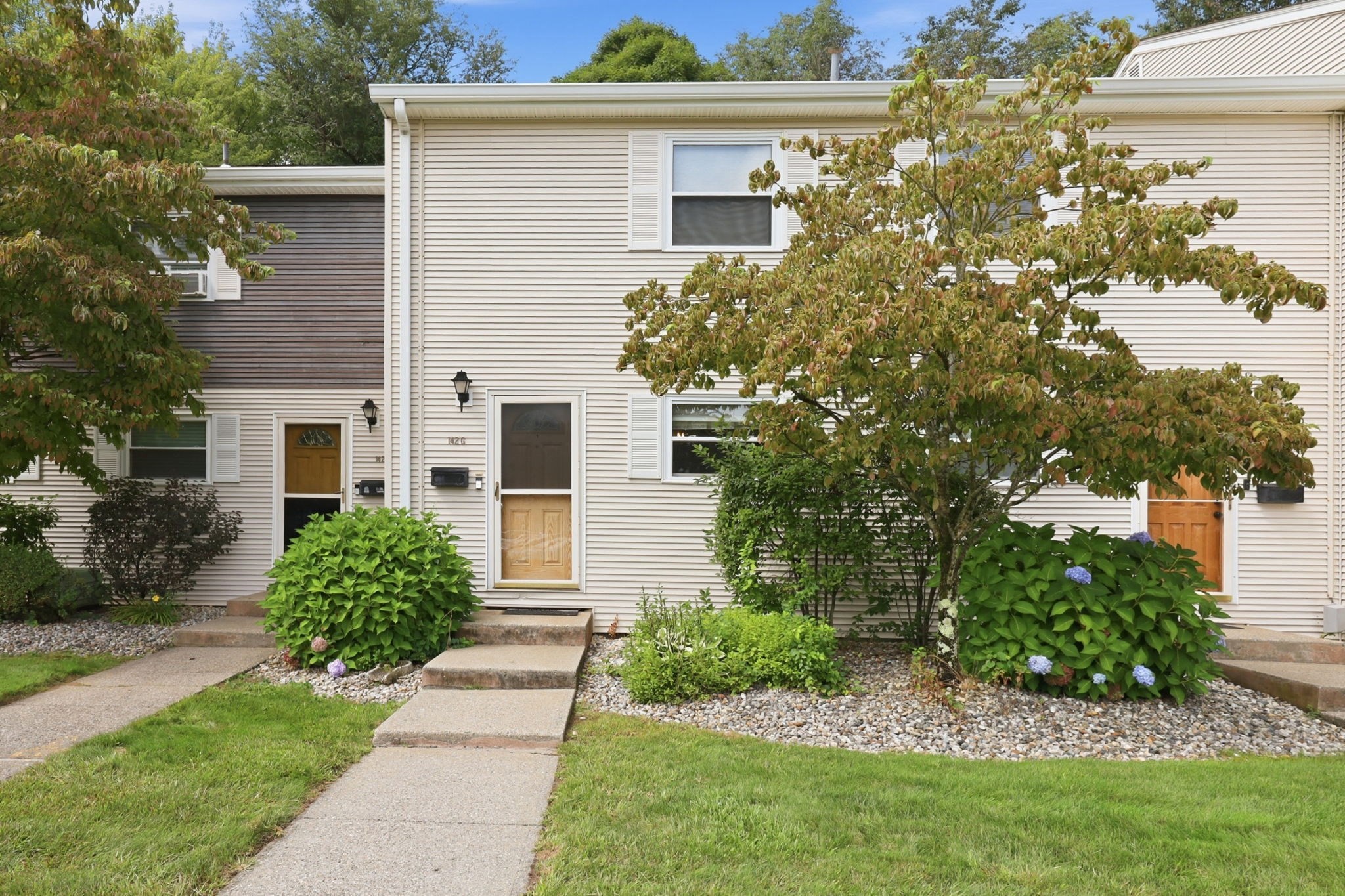 142 Autumn St Unit G, Agawam, MA 01001