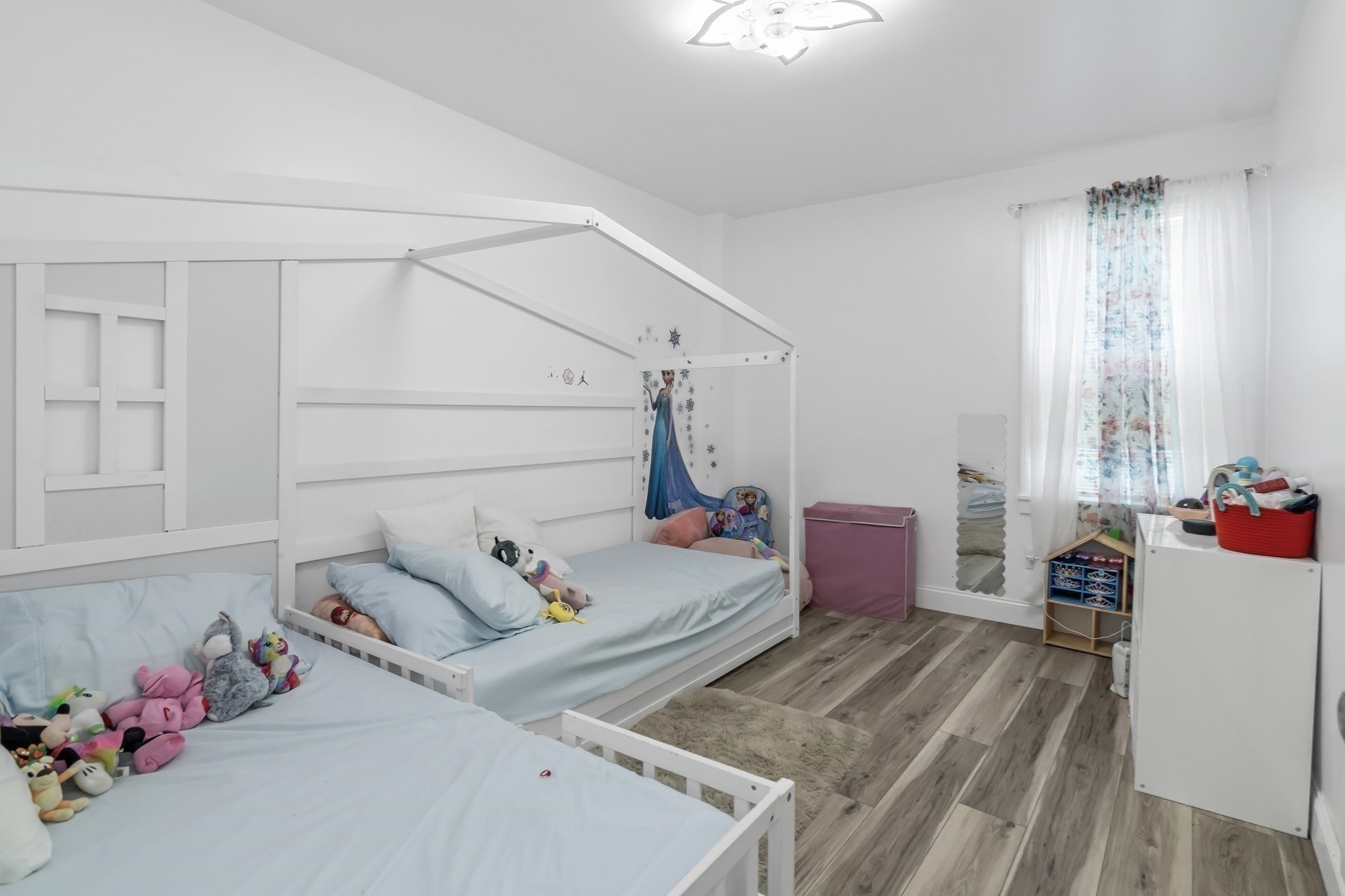 277 Cumberland Rd, Lowell, MA 01850 - Image 17