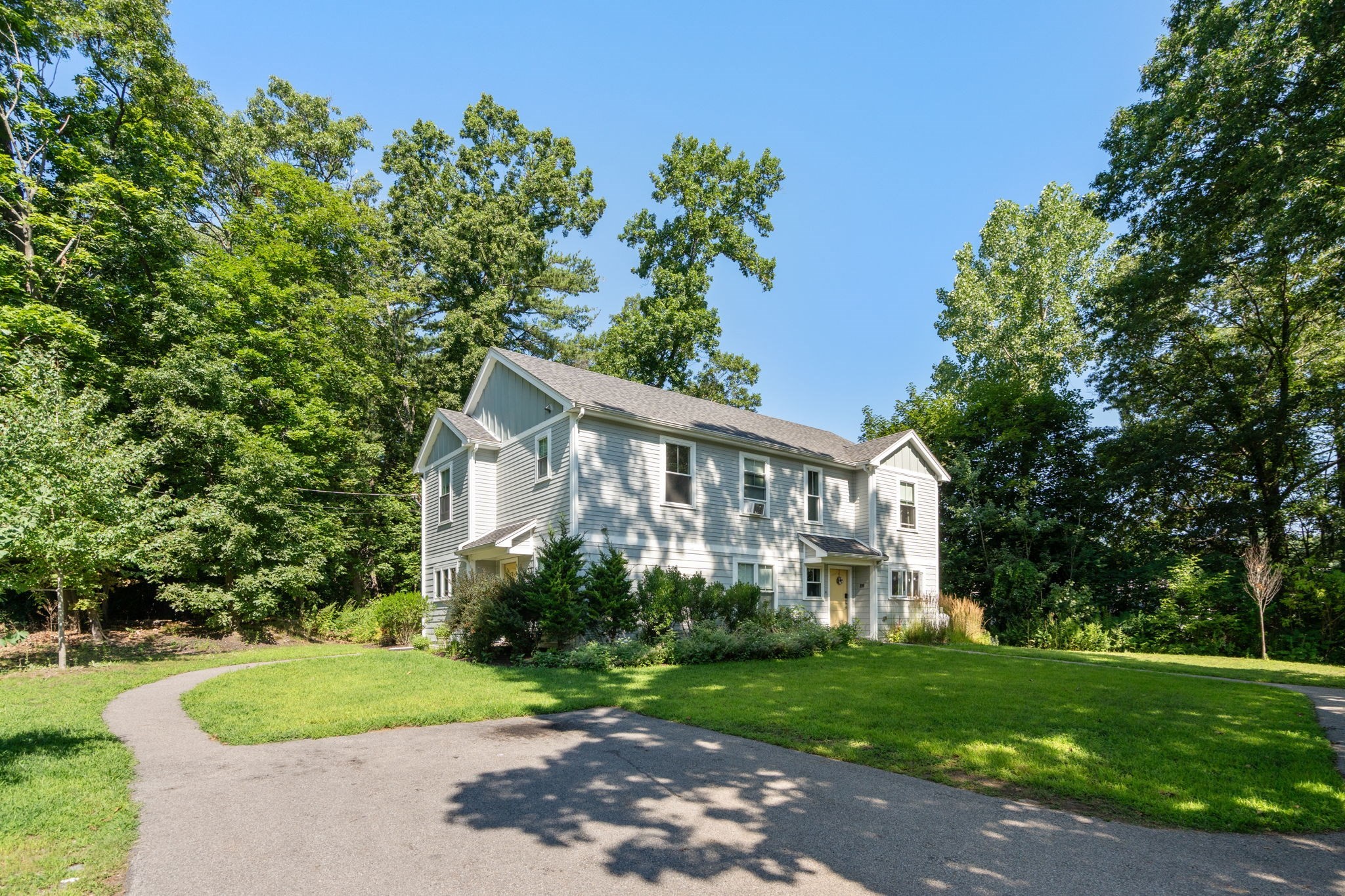 299 Bacon St, Natick, MA 01760