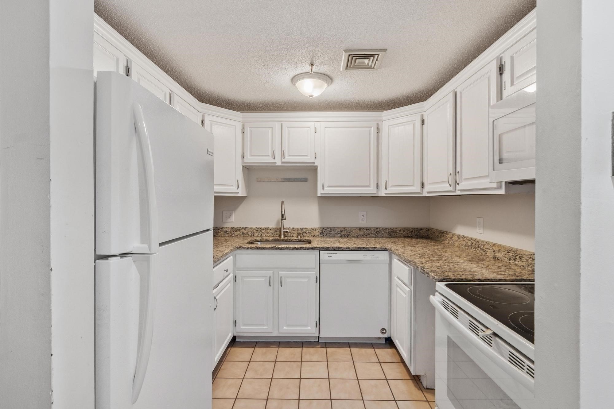 219 Central Street Unit 3E, Lowell, MA 01852 - Image 14