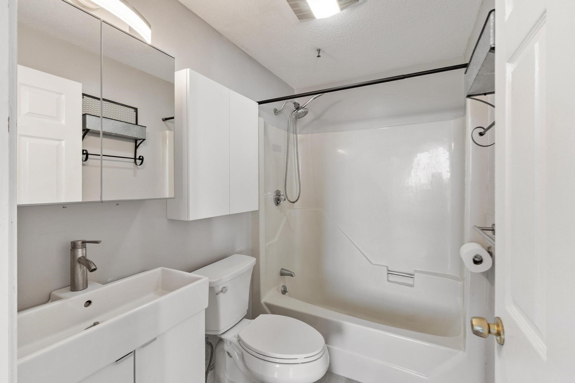 219 Central Street Unit 3E, Lowell, MA 01852 - Image 28