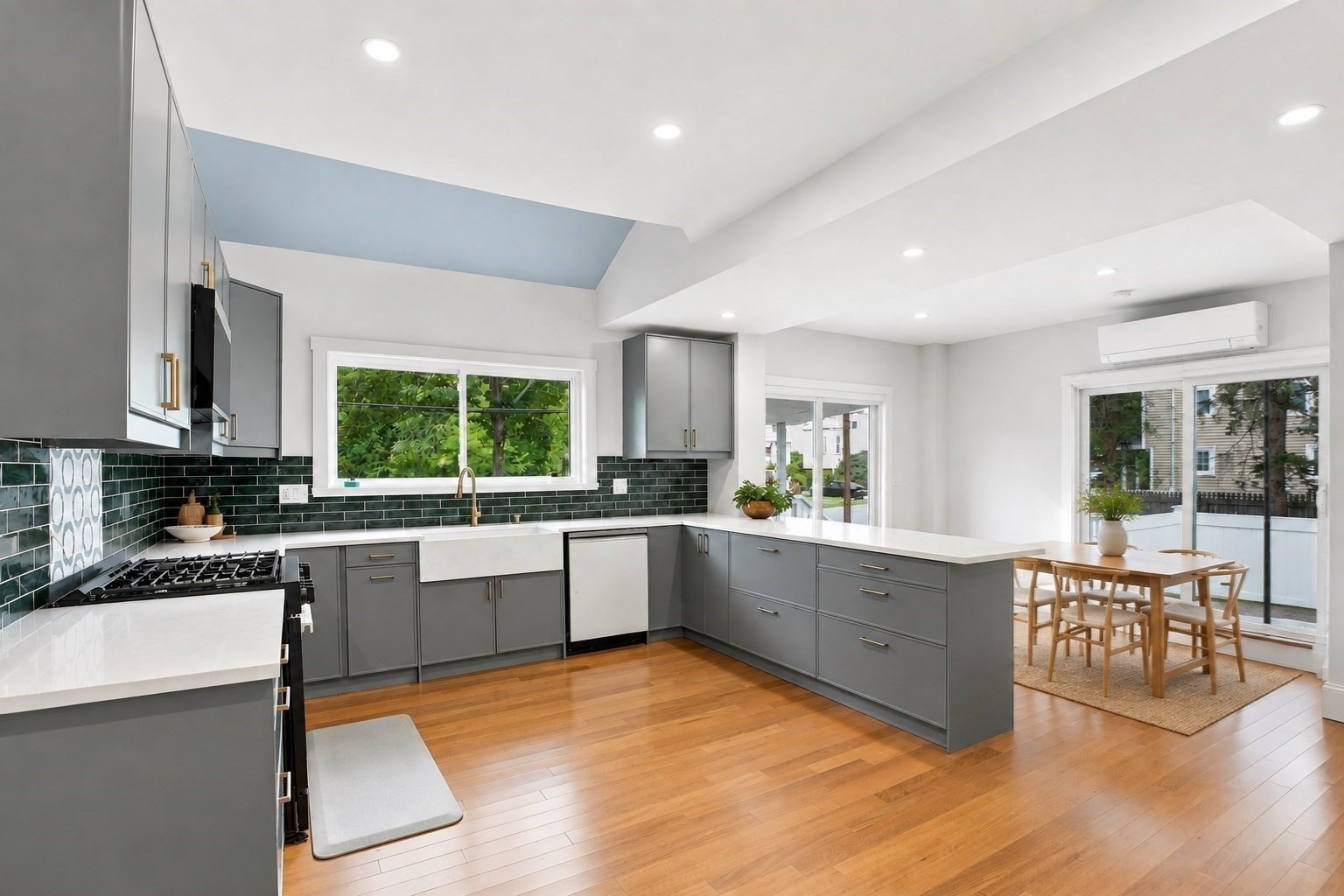1161 Franklin St, Stoneham, MA 02180 - Image 12