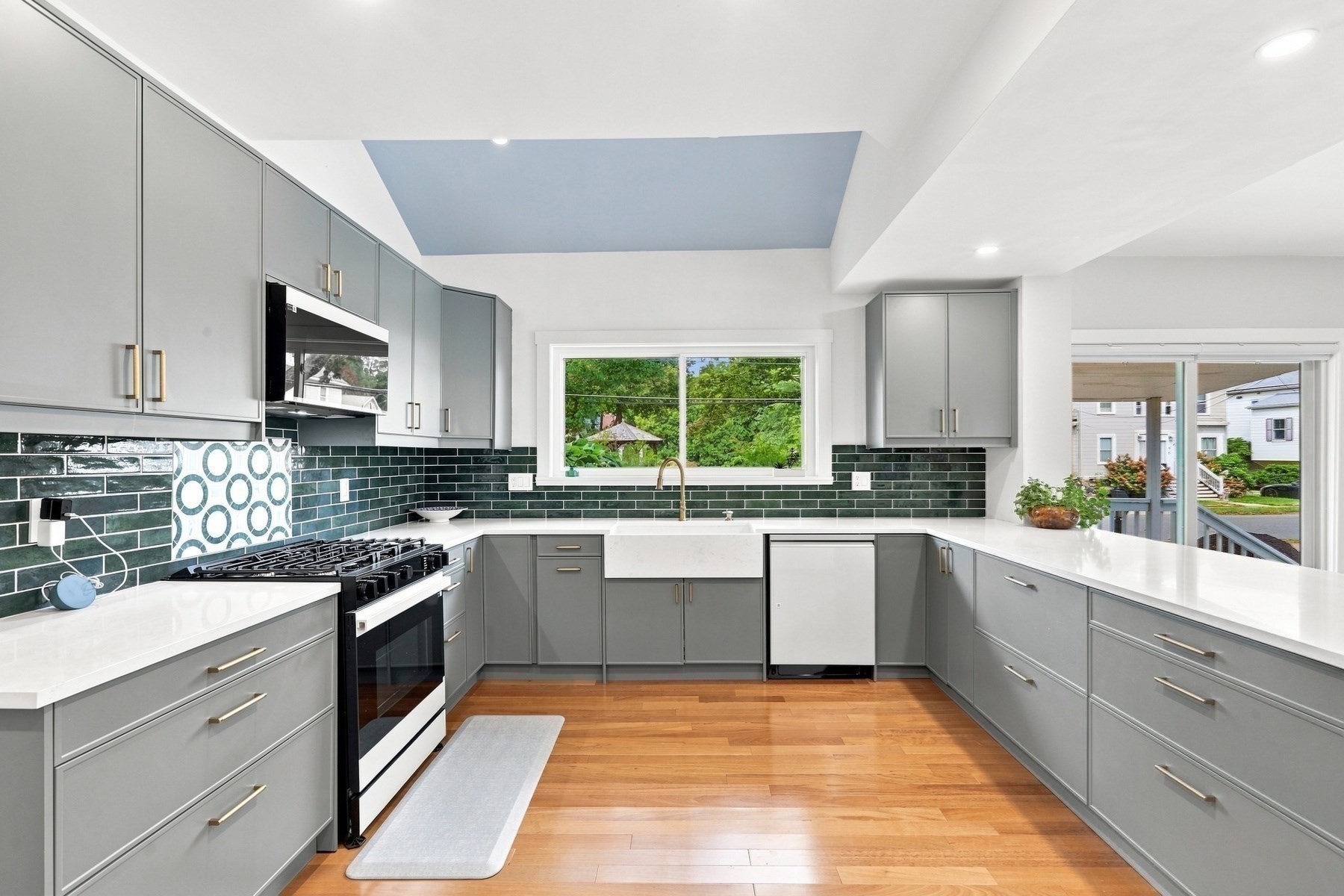 1161 Franklin St, Stoneham, MA 02180 - Image 14