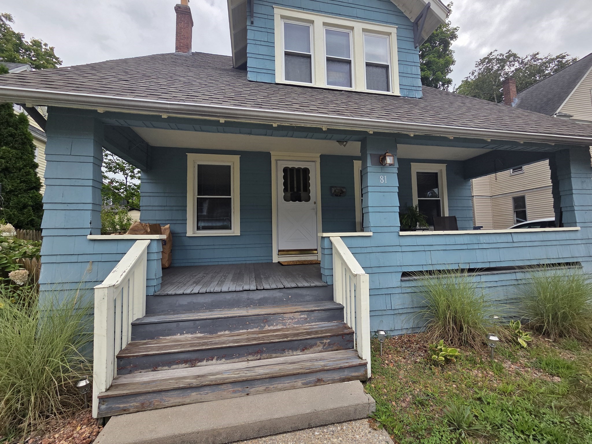 81 Lyndale St, Springfield, MA 01108