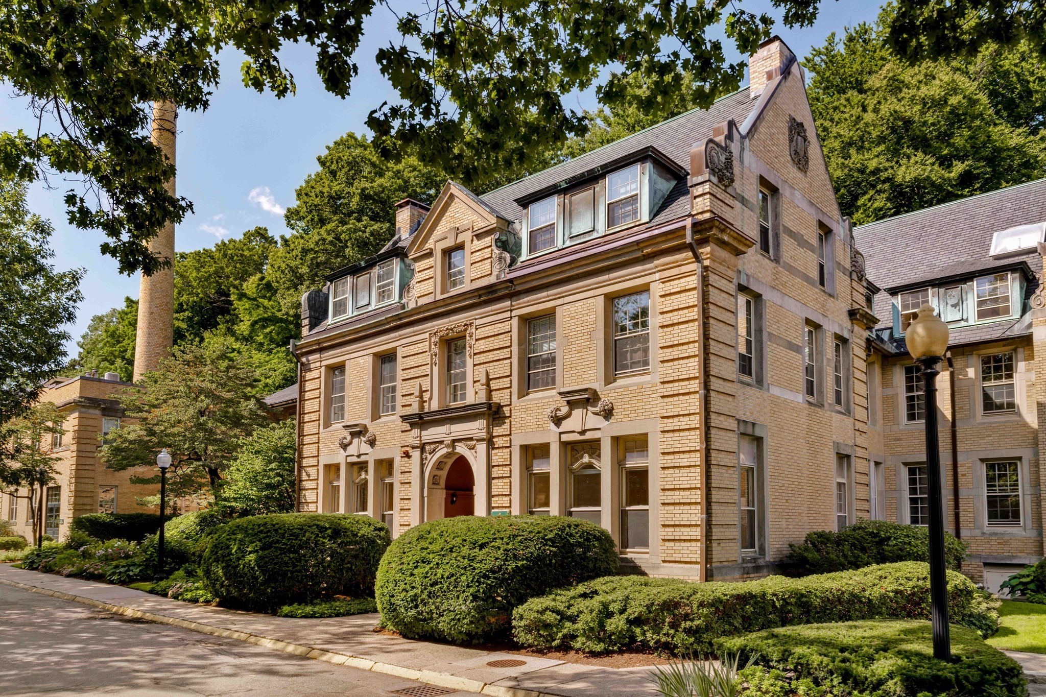 65 Glen Road Unit H4, Brookline, MA 02445