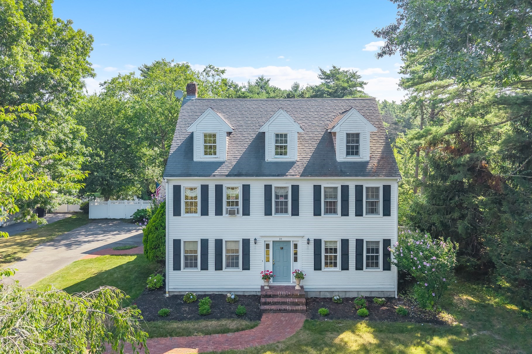 30 Fairview Ln, Plymouth, MA 02360