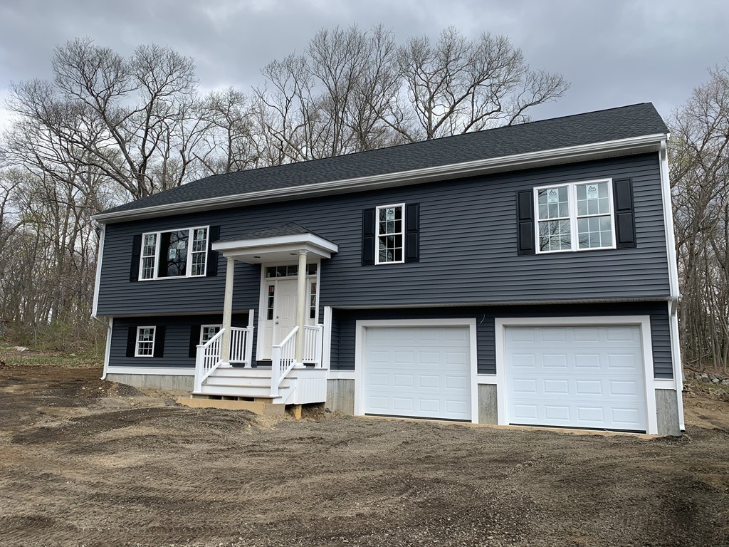2 Clarendon Circle Unit Lot 7, Holbrook, MA 02343