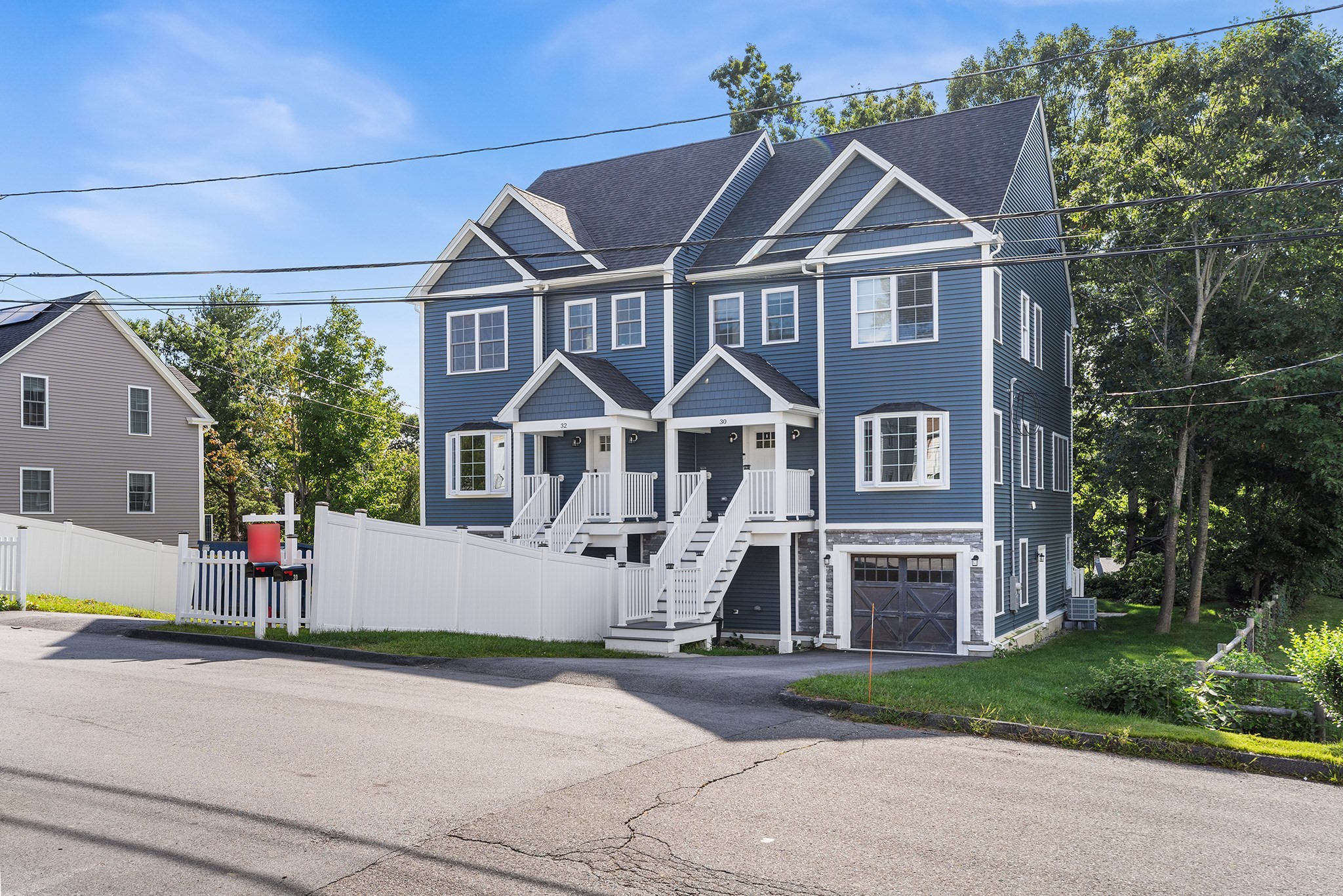 32 Valmor St, Worcester, MA 01604