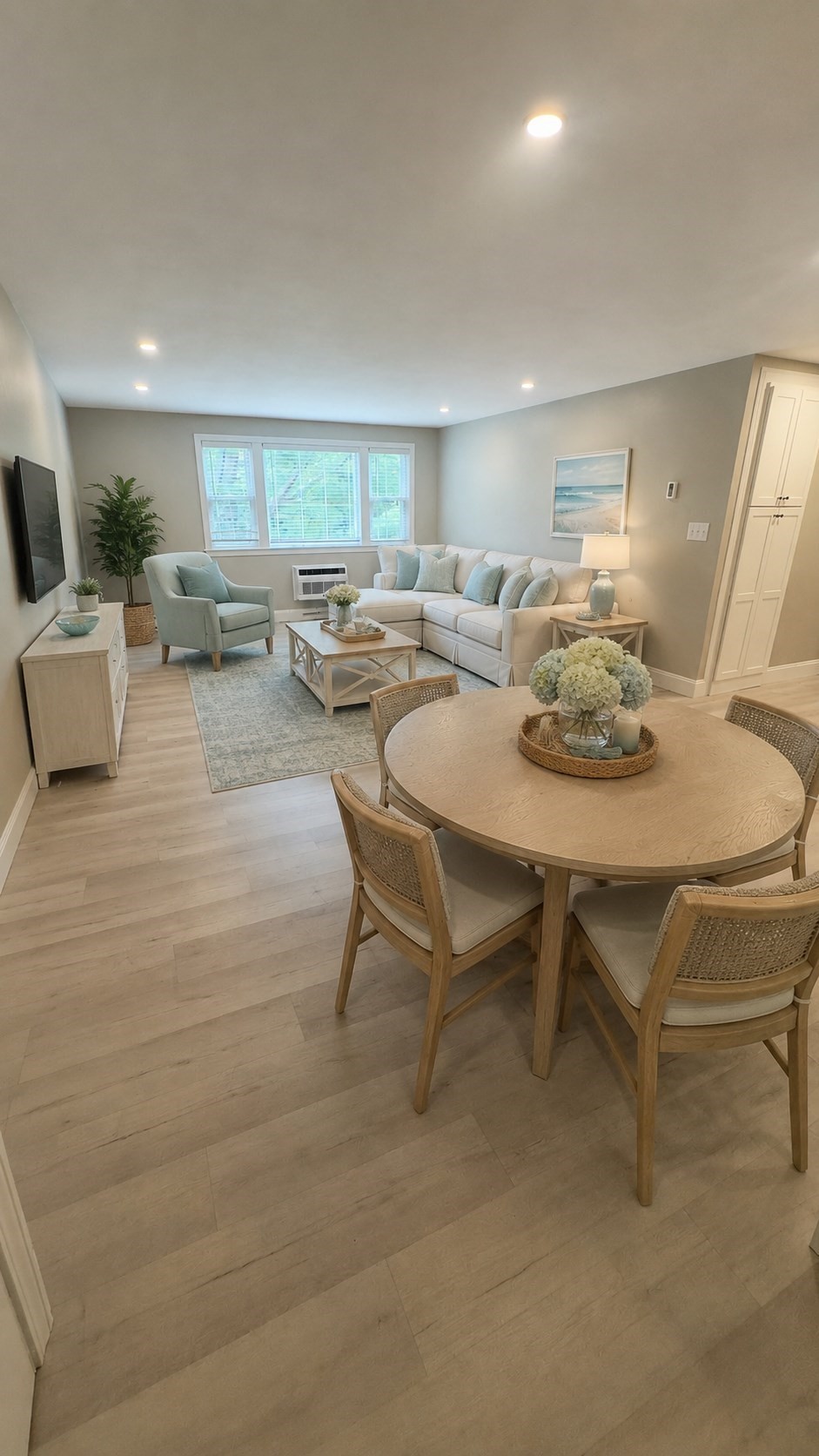 180 Main St Unit 1205, Bridgewater, MA 02324