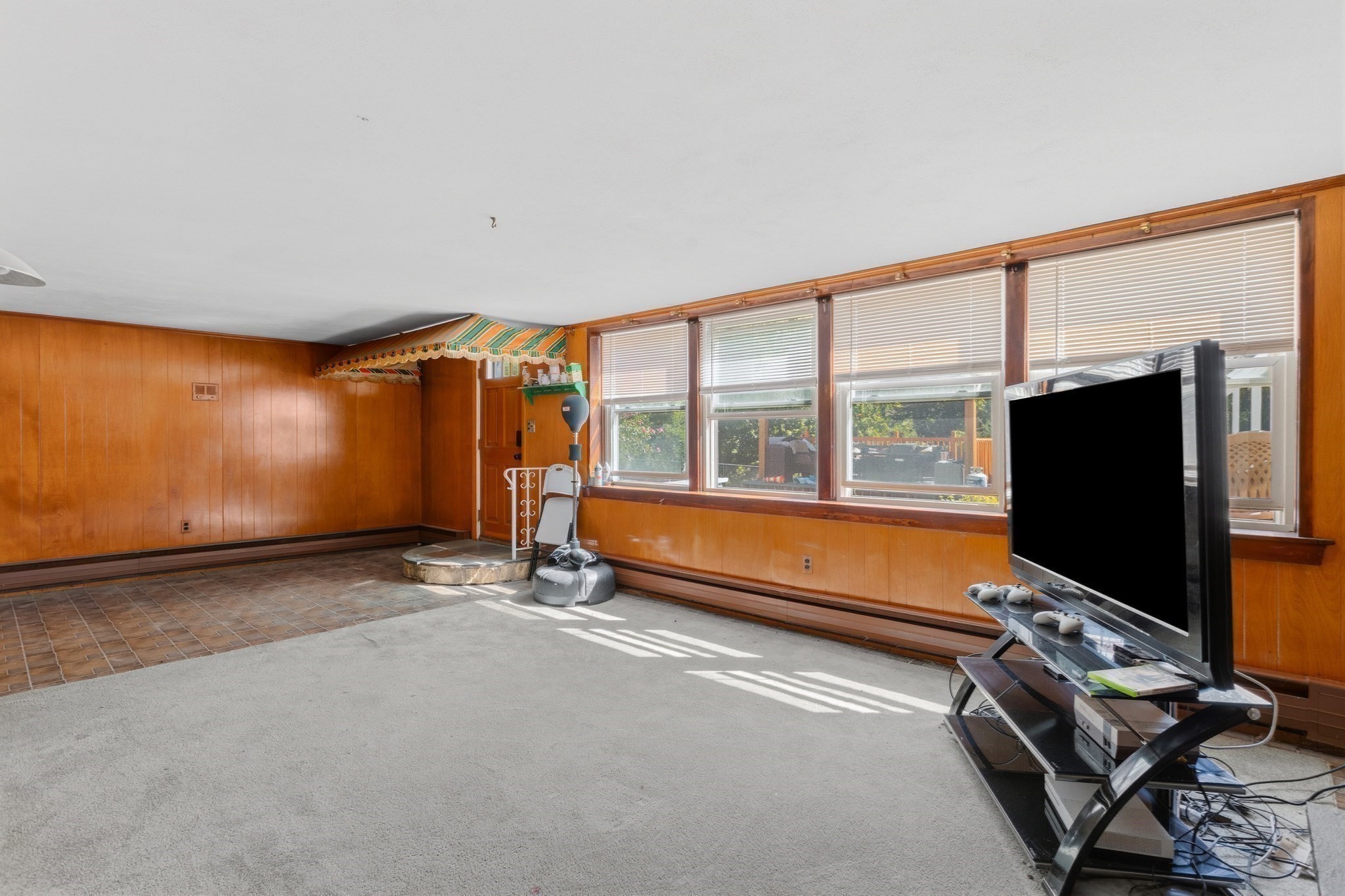 129 Pleasant Valley St, Methuen, MA 01844 - Image 25