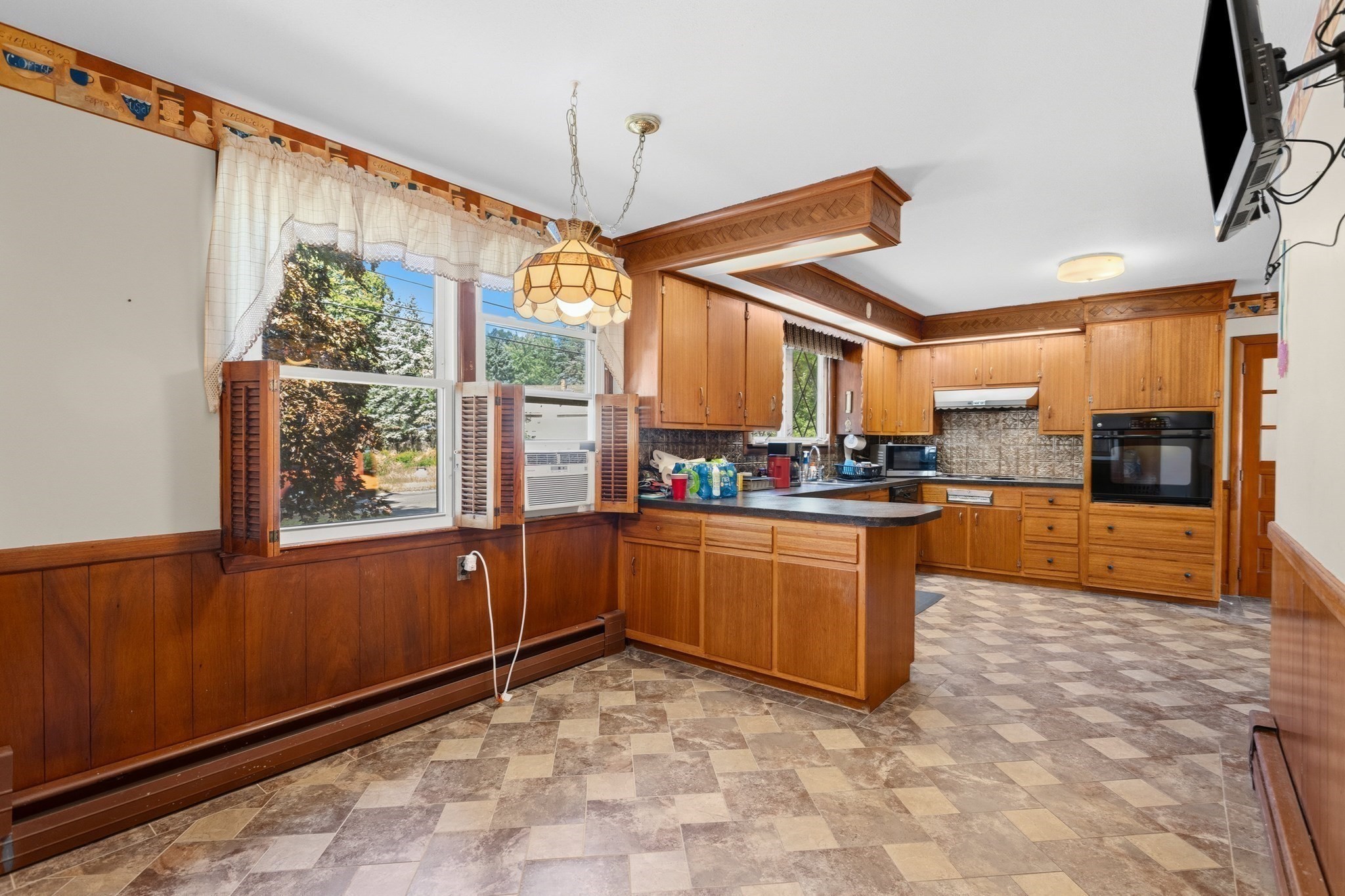129 Pleasant Valley St, Methuen, MA 01844 - Image 9