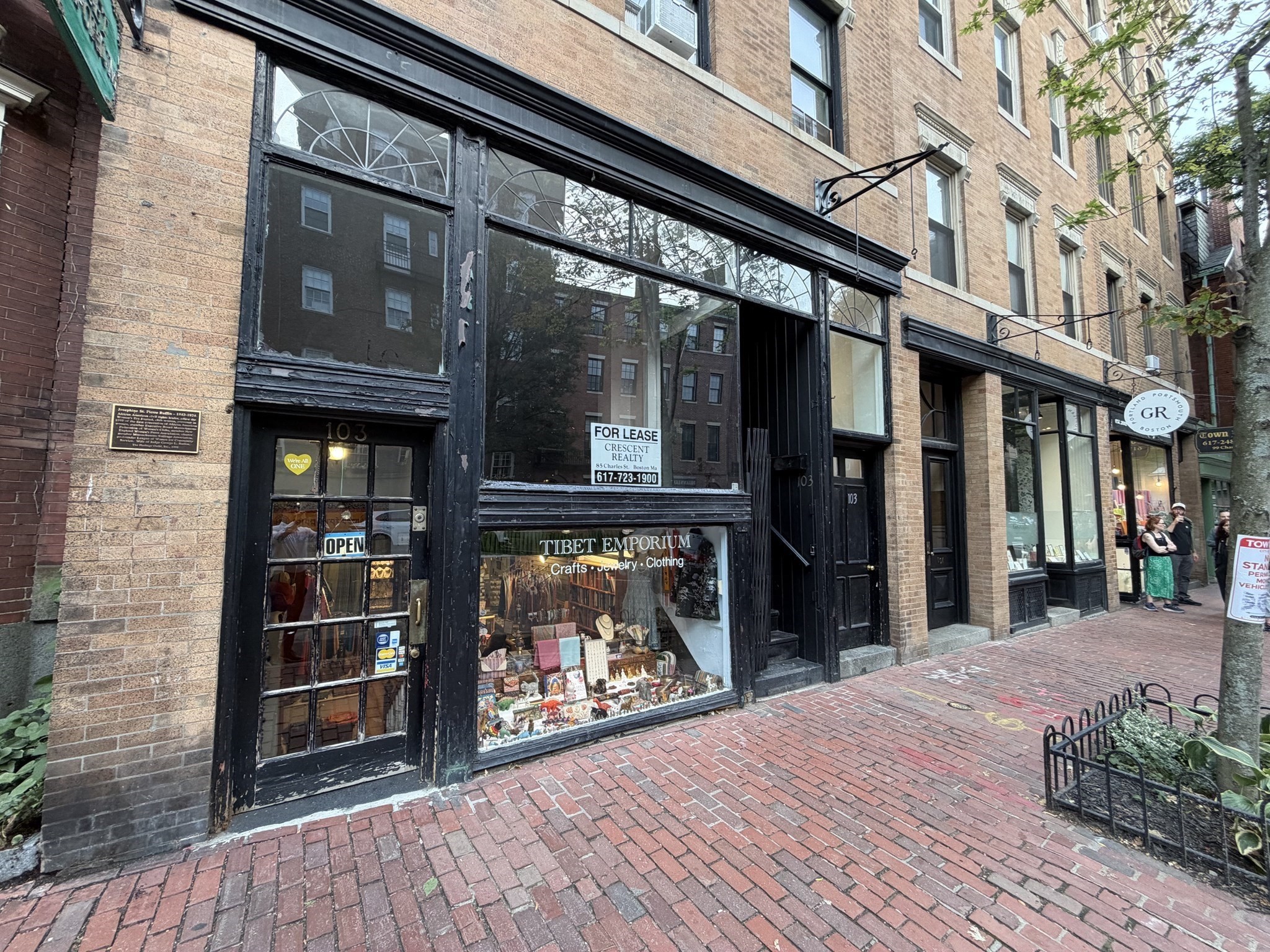 103 Charles St. Unit Upper, Beacon Hill, Boston, MA 02114