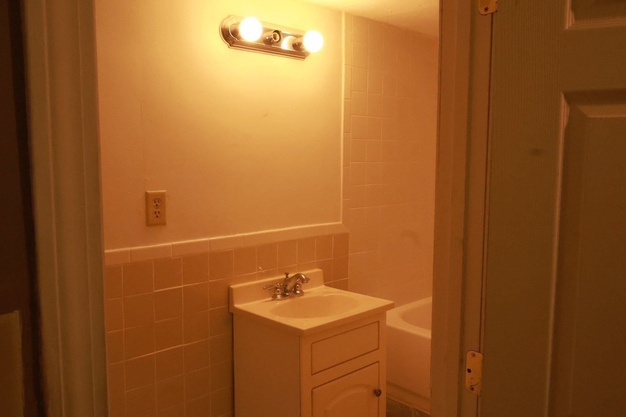 31 Stow Road, Mattapan, Boston, MA 02126 - Image 26