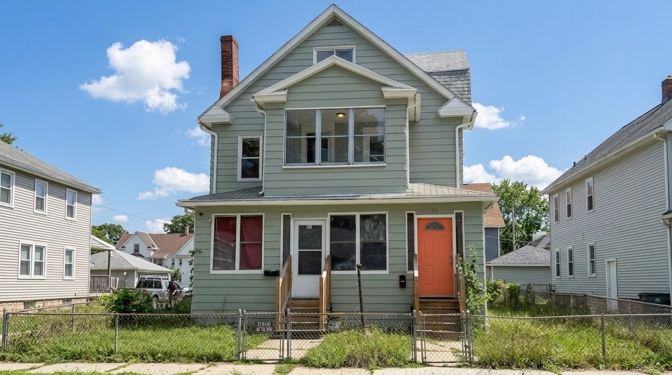 91 Malden St, Springfield, MA 01108