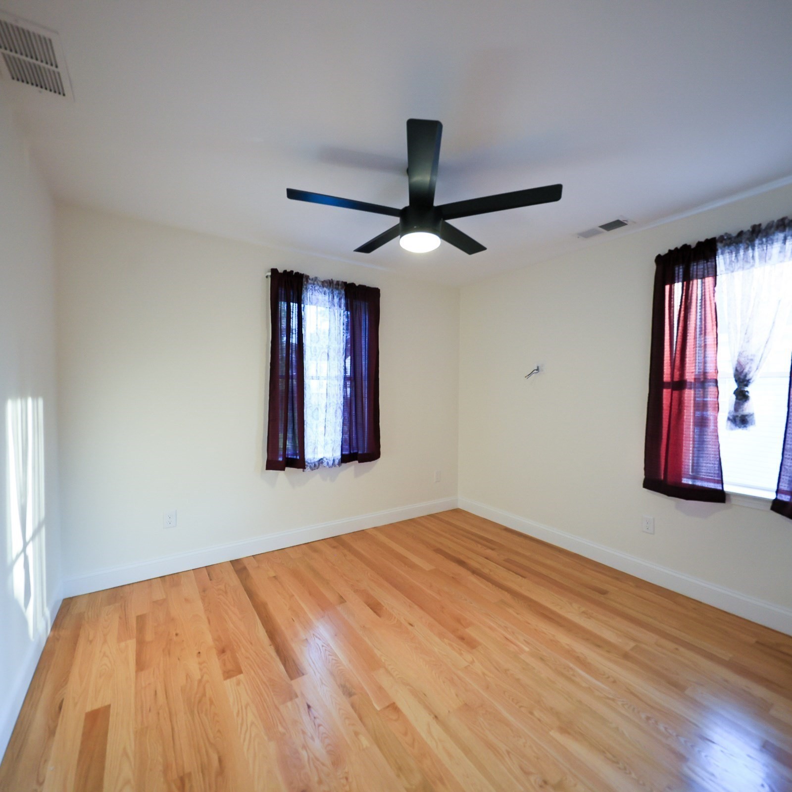 173 Westford St, Lowell, MA 01851 - Image 24