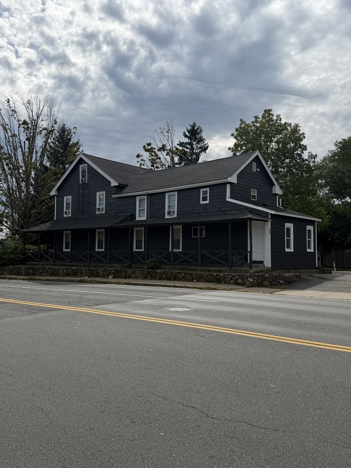 847 Pearl St, Brockton, MA 02301