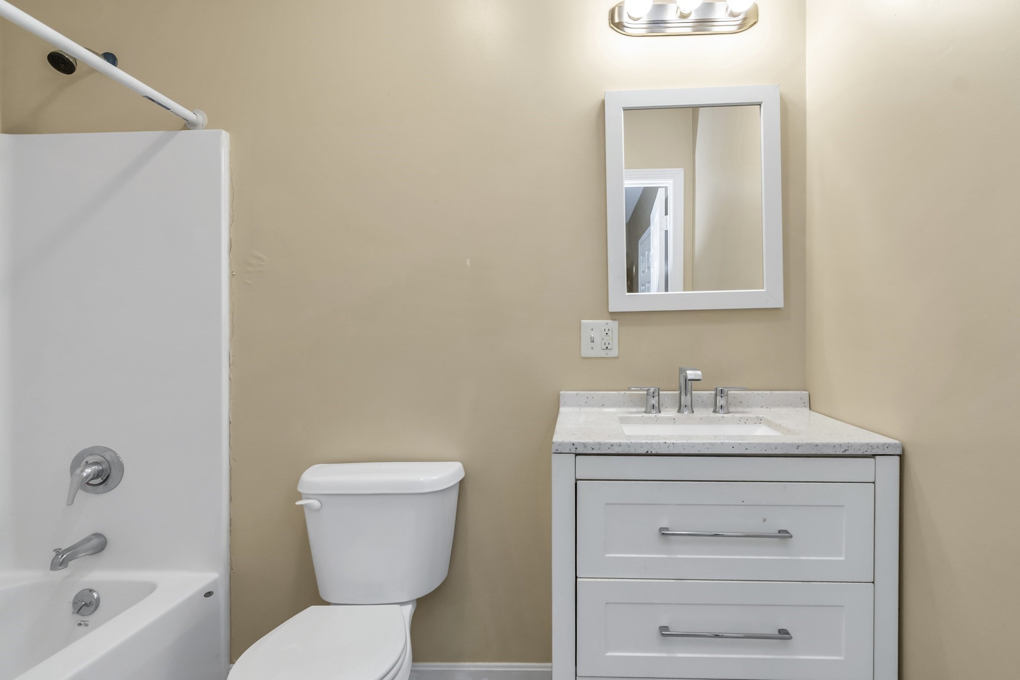 202 Broadway Unit 2-3, Lawrence, MA 01840 - Image 4