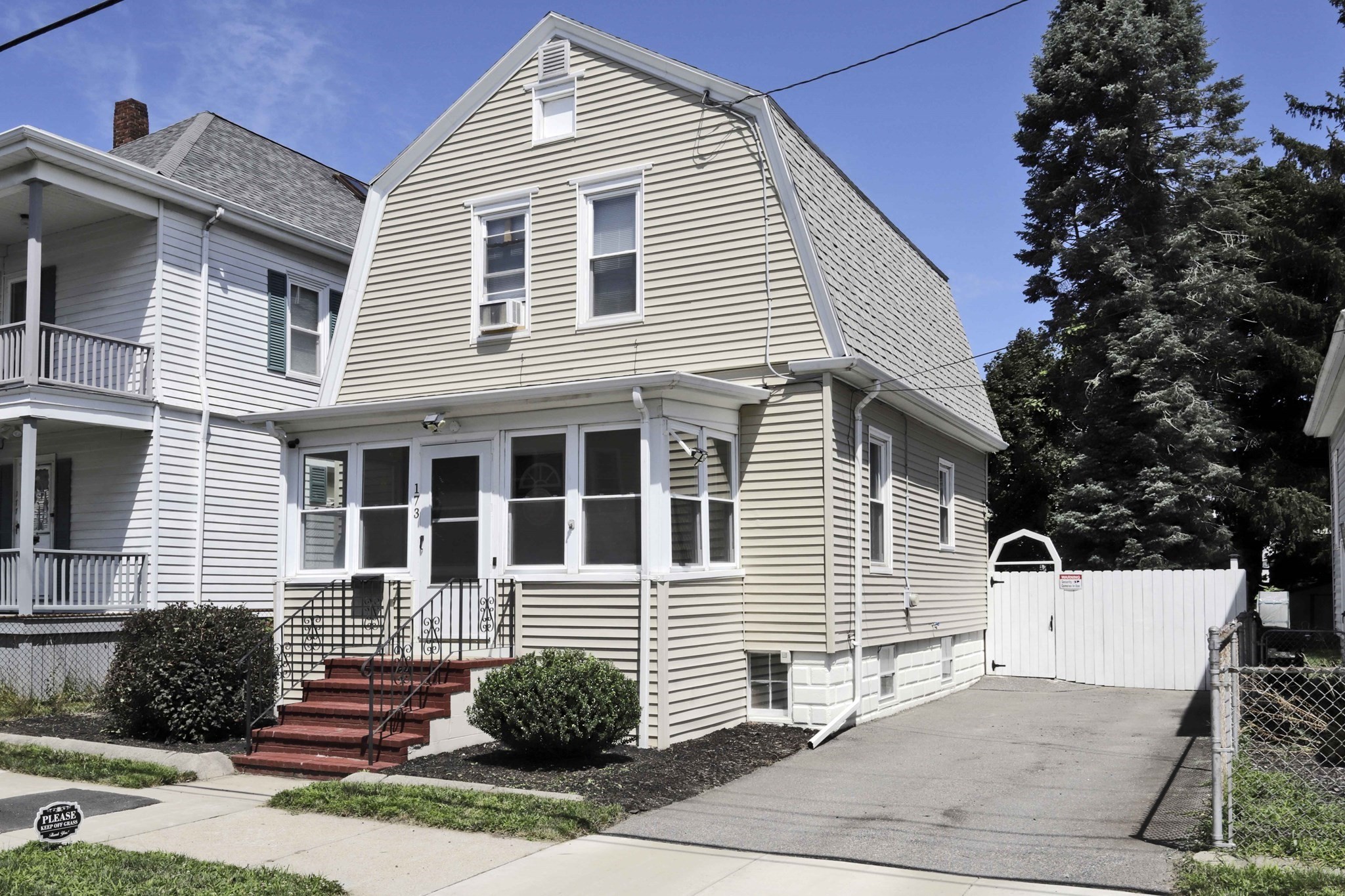 173 Central Ave, New Bedford, MA 02745