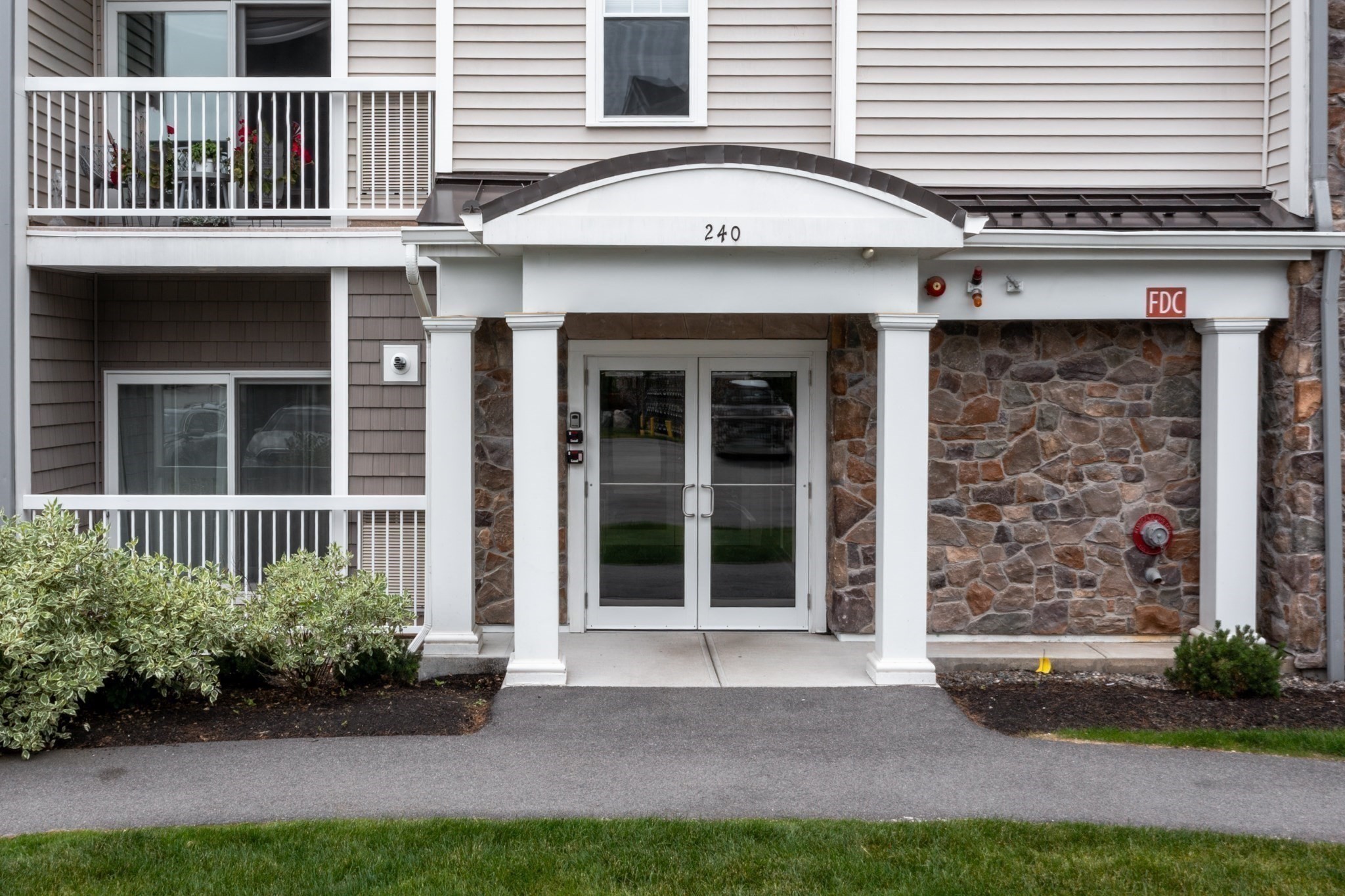 240 Martins Landing Unit 102, North Reading, MA 01864