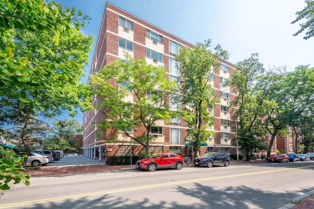287 Harvard St Unit 59, Cambridge, MA 02139