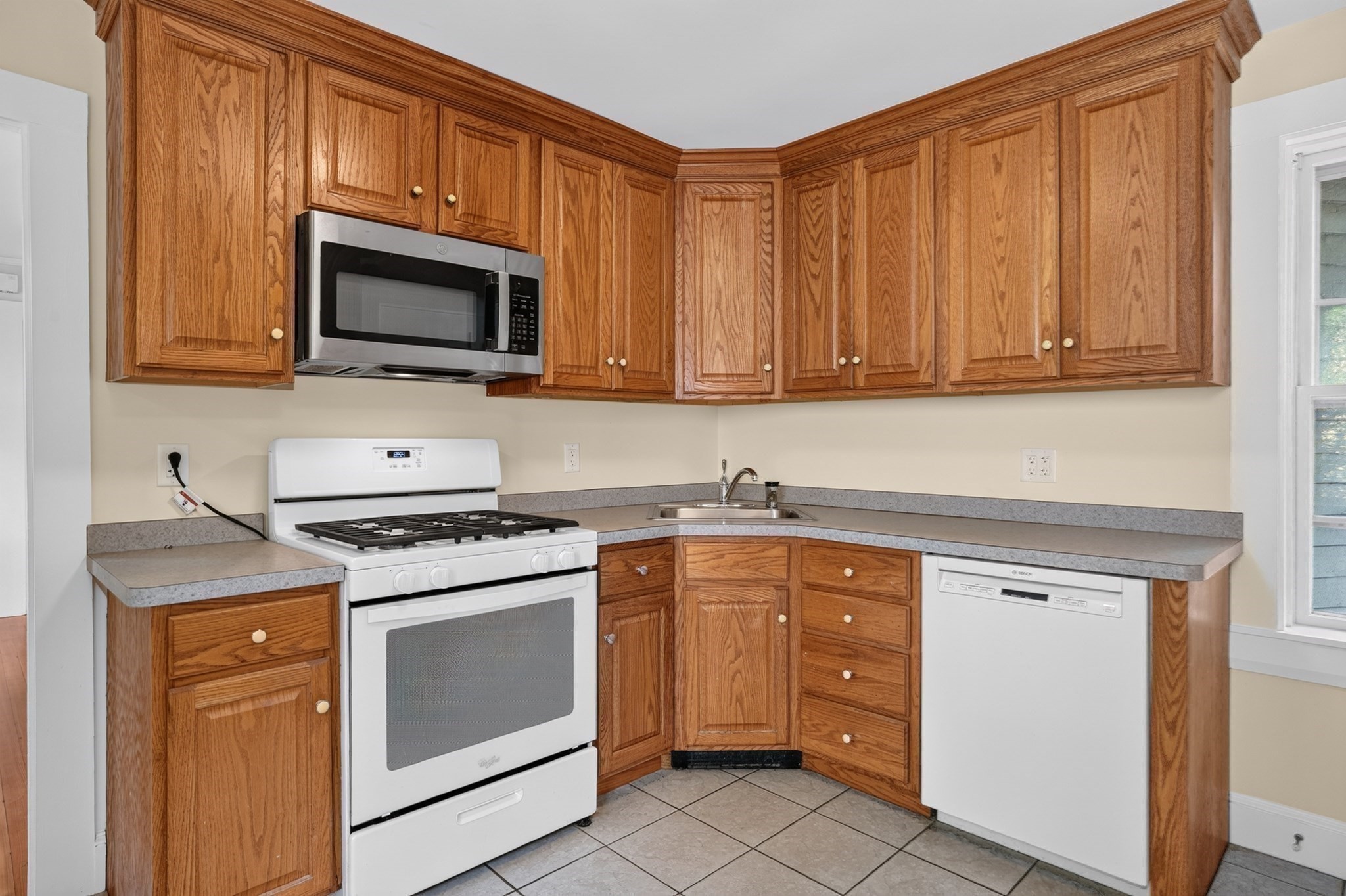 24 Fletcher Ave, Lexington, MA 02420 - Image 11