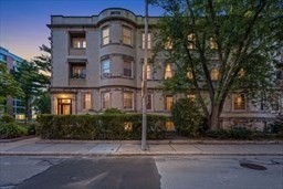 58 Pleasant Street Unit 2, Brookline, MA 02246