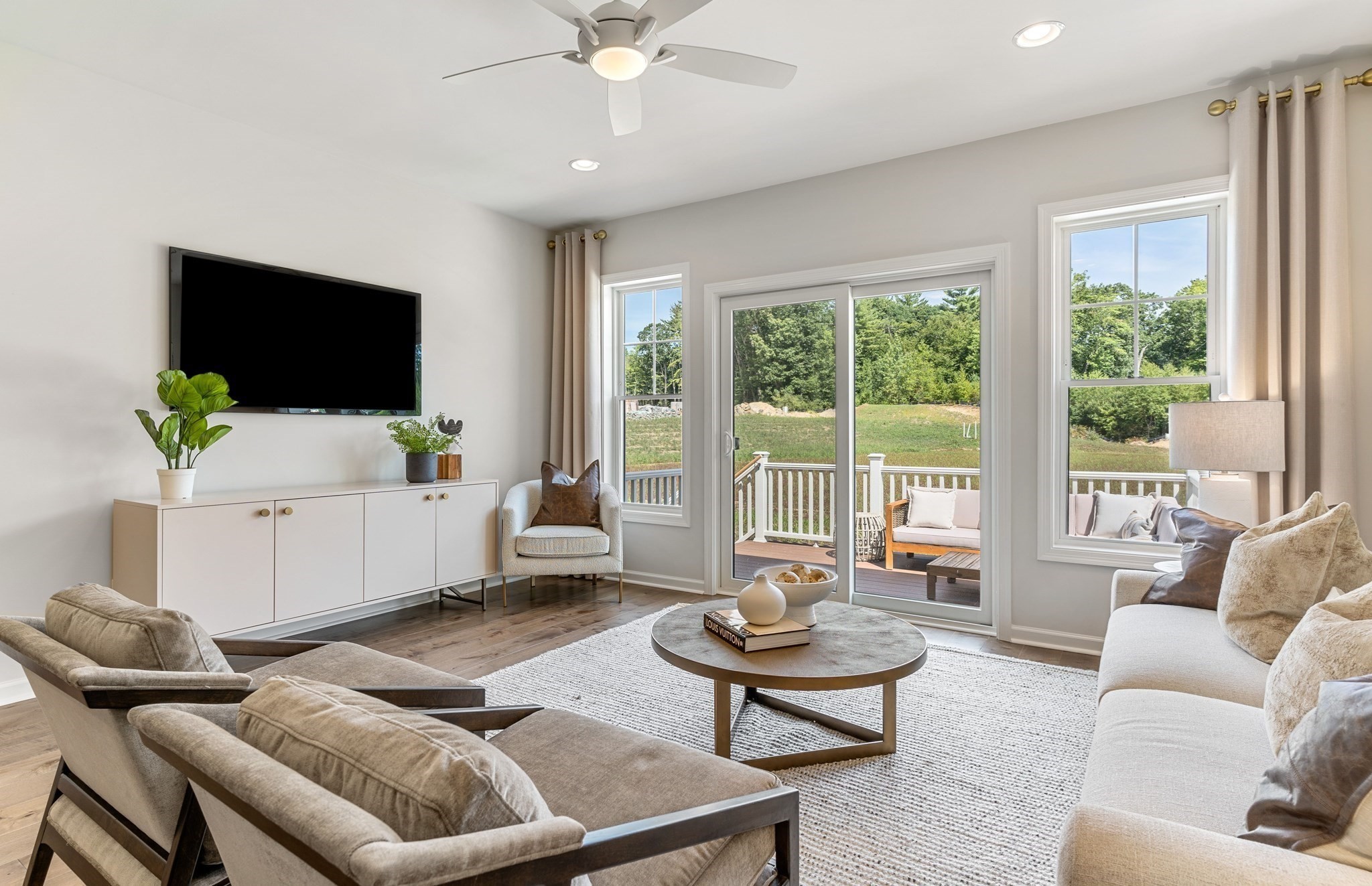16 Weathervane Drive Unit 023, Walpole, MA 02081