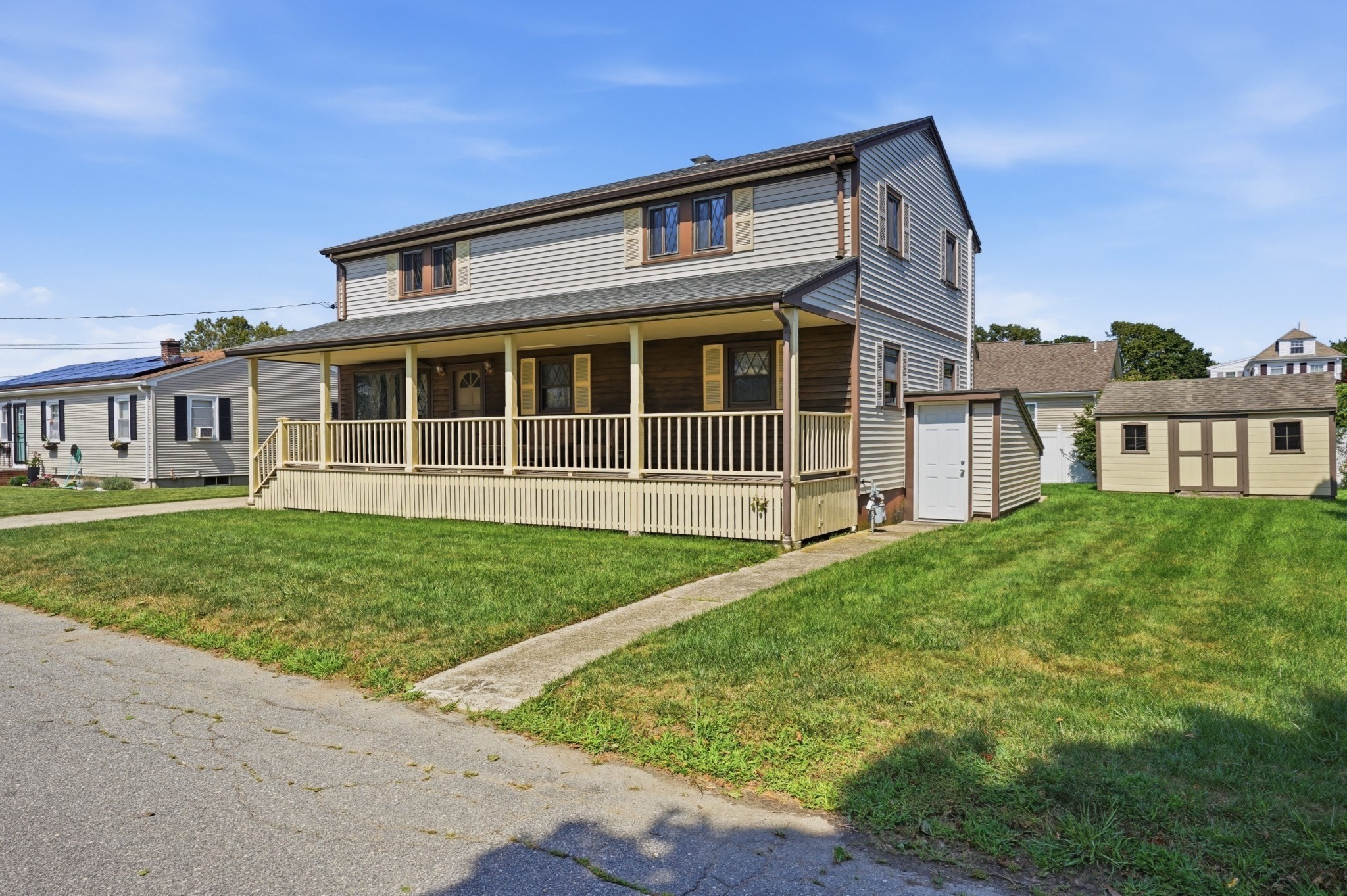 21 Webster St, Dartmouth, MA 02748