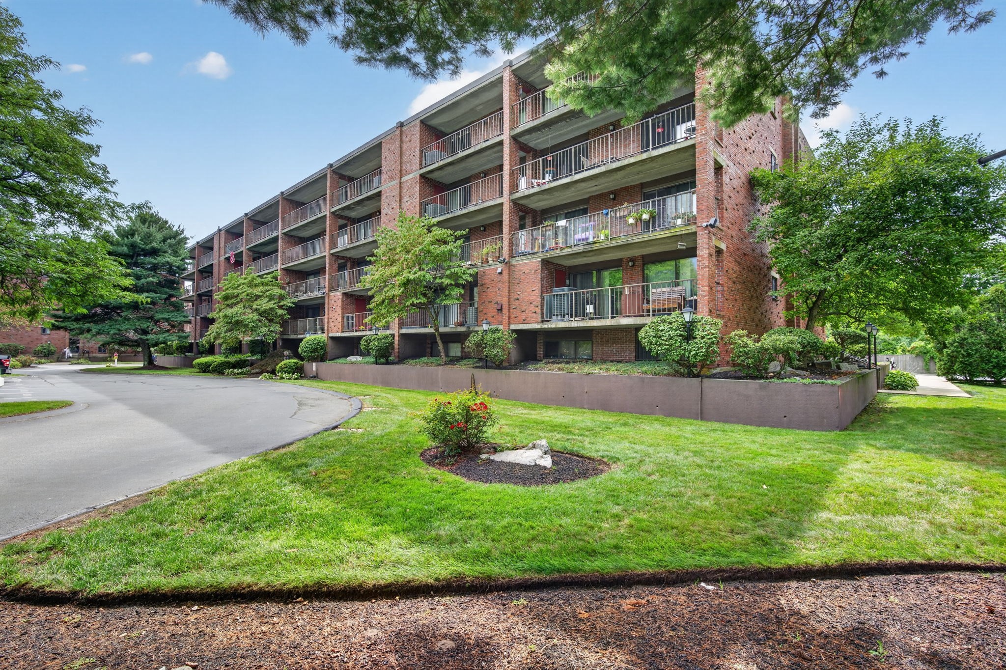 146 Marble St Unit 402, Stoneham, MA 02180