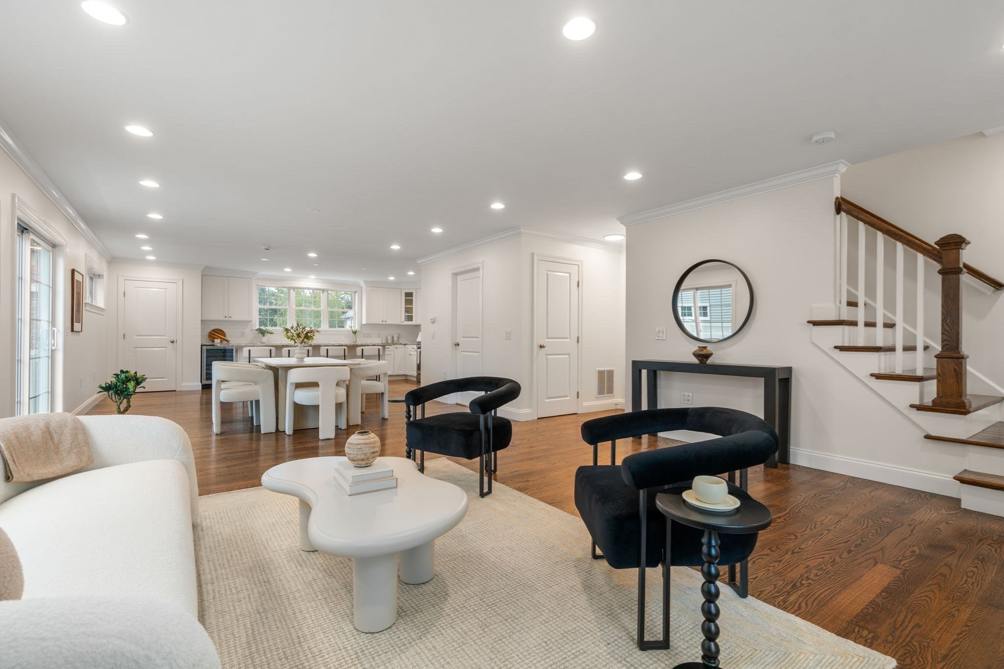 10 Gale St Unit 1, Waltham, MA 02453 - Image 2