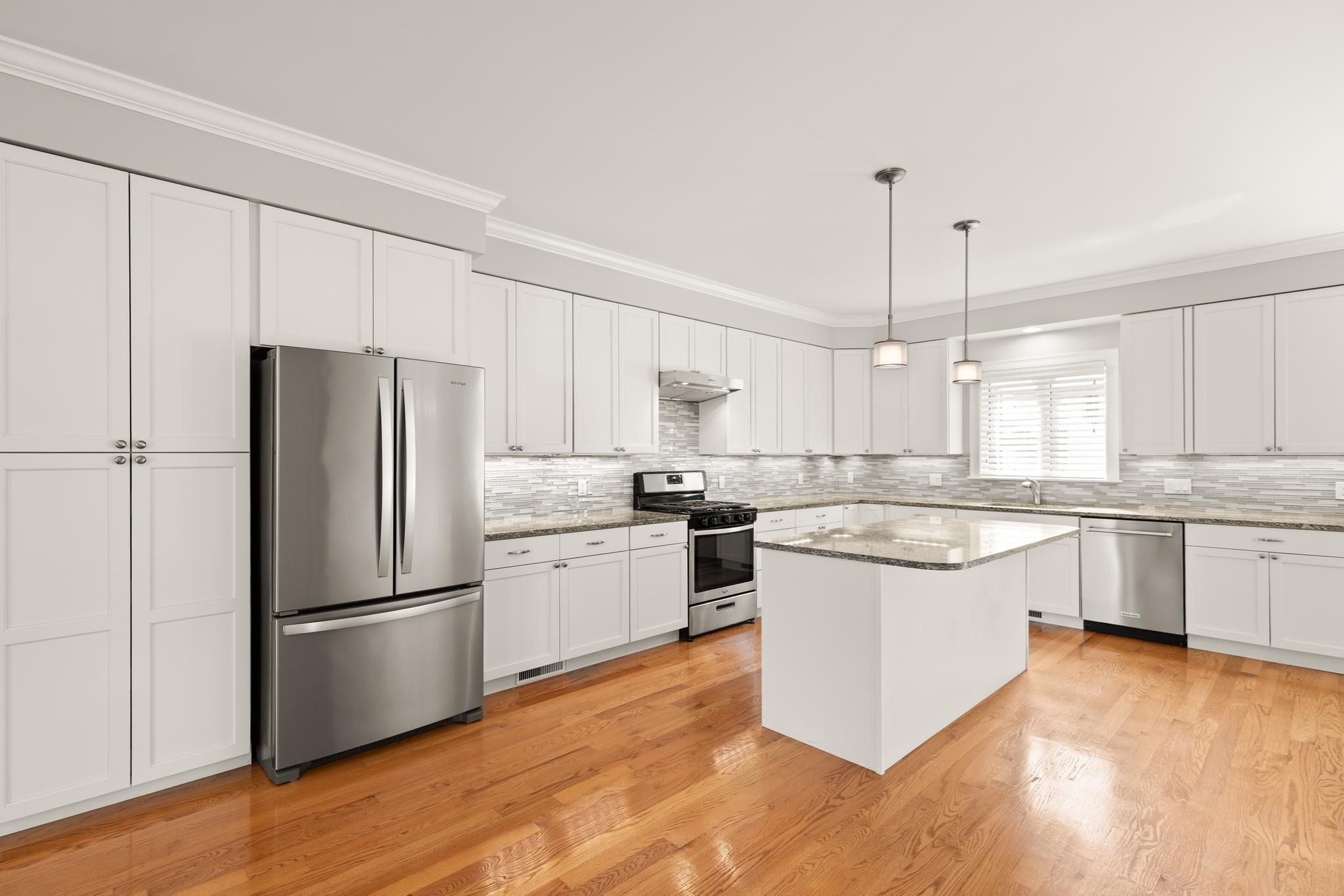 29 Wadsworth Ave Unit 2, Waltham, MA 02453 - Image 2