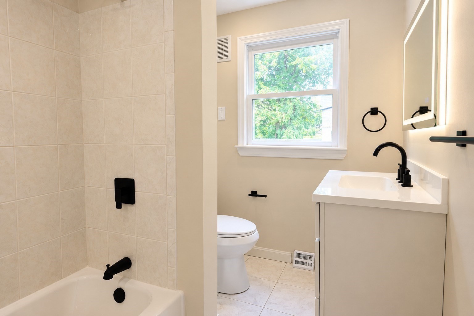 117 Lexington Ave, Lowell, MA 01854 - Image 7