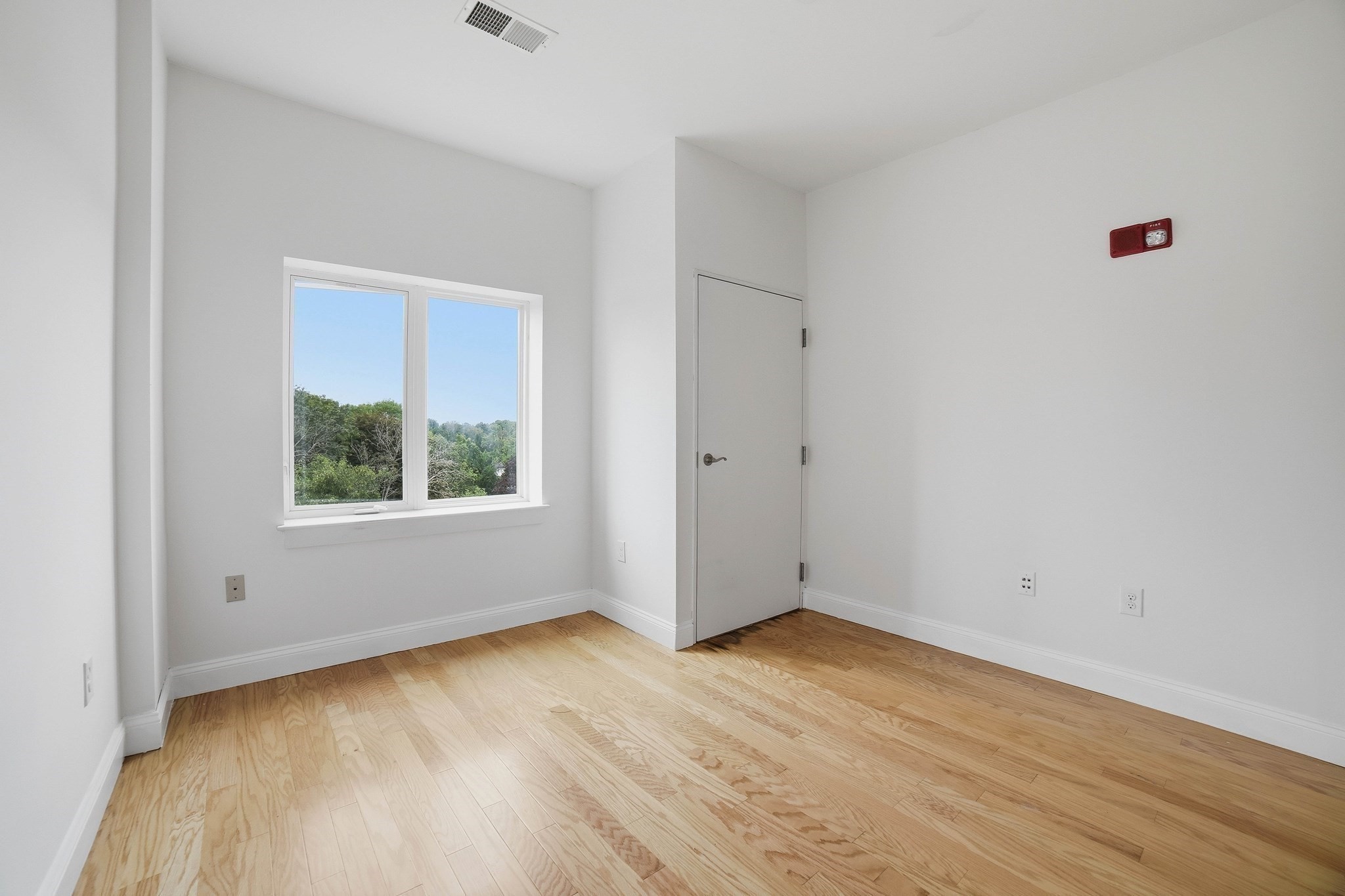 527 Pawtucket Blvd Unit 608, Lowell, MA 01854 - Image 11