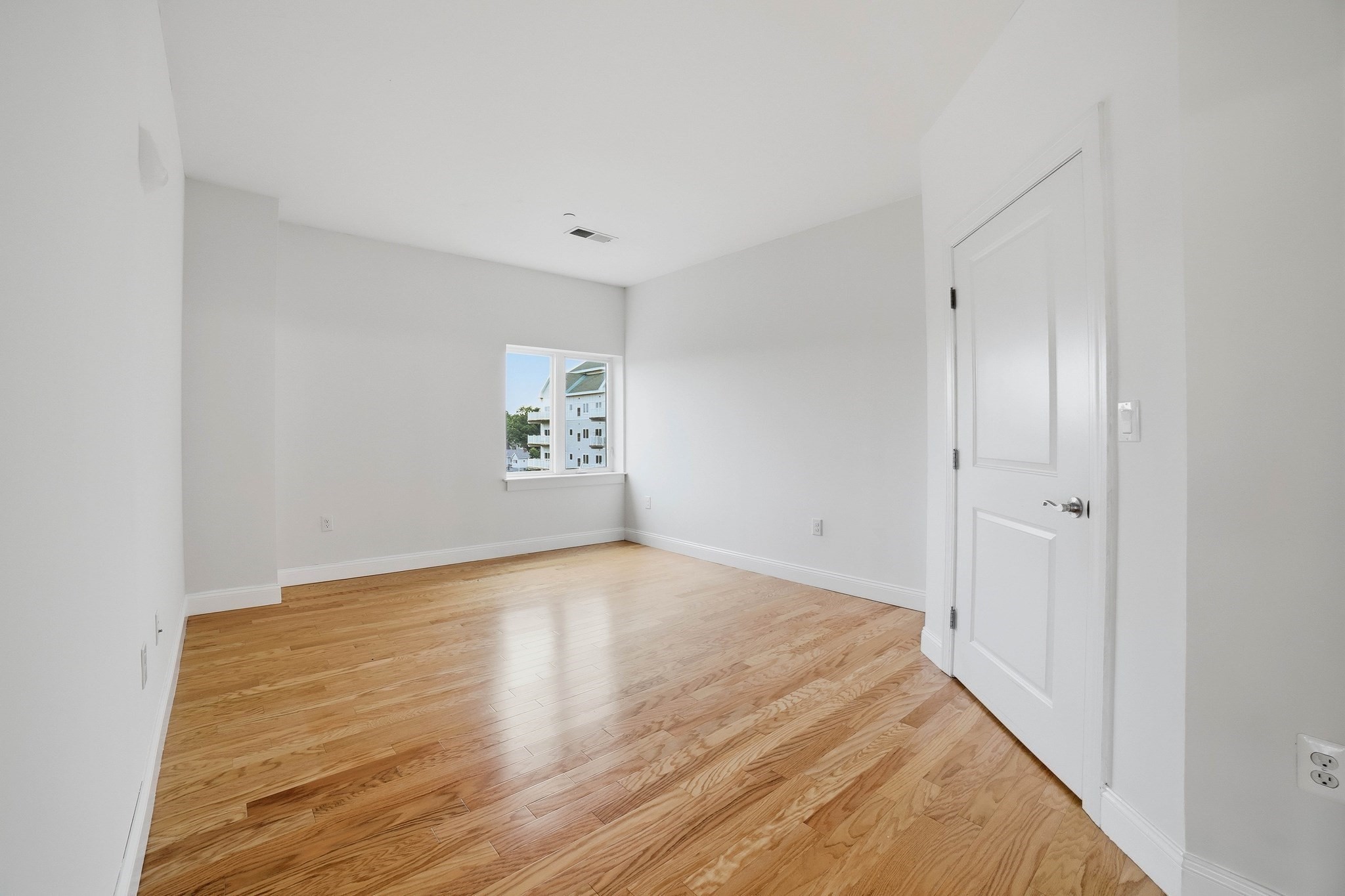 527 Pawtucket Blvd Unit 608, Lowell, MA 01854 - Image 10
