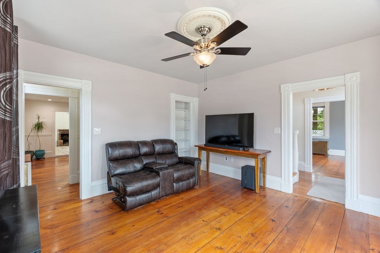 727 Andover, Lowell, MA 01852 - Image 16