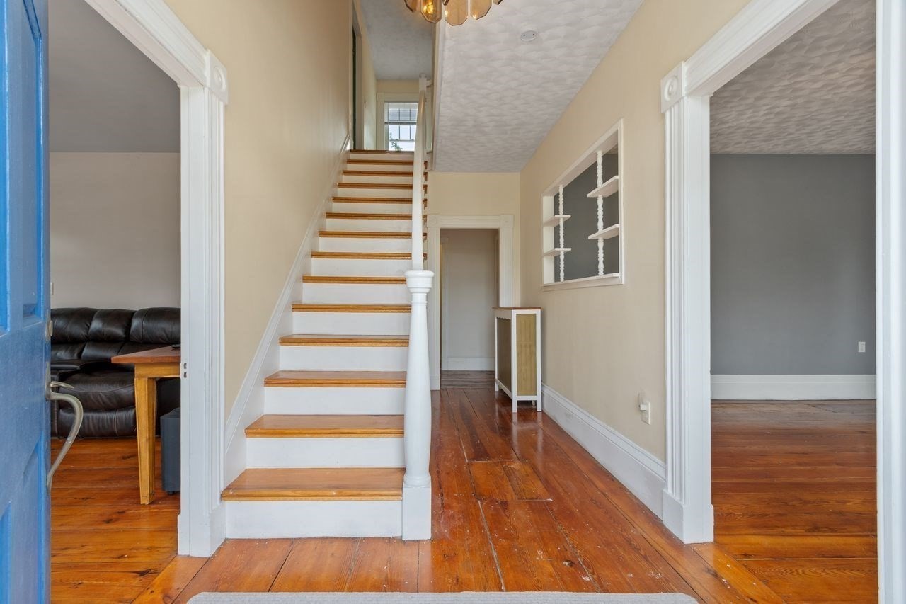727 Andover, Lowell, MA 01852 - Image 3