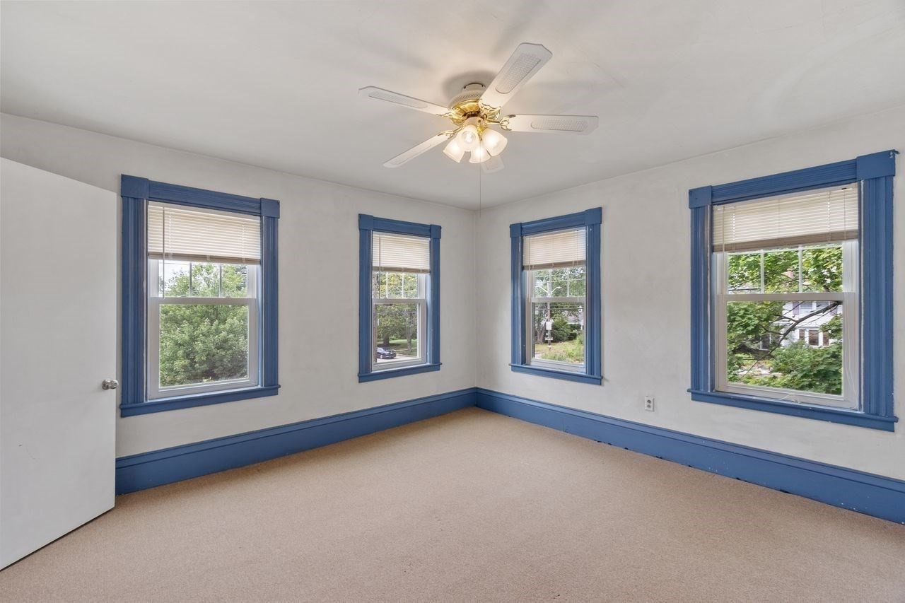 727 Andover, Lowell, MA 01852 - Image 23