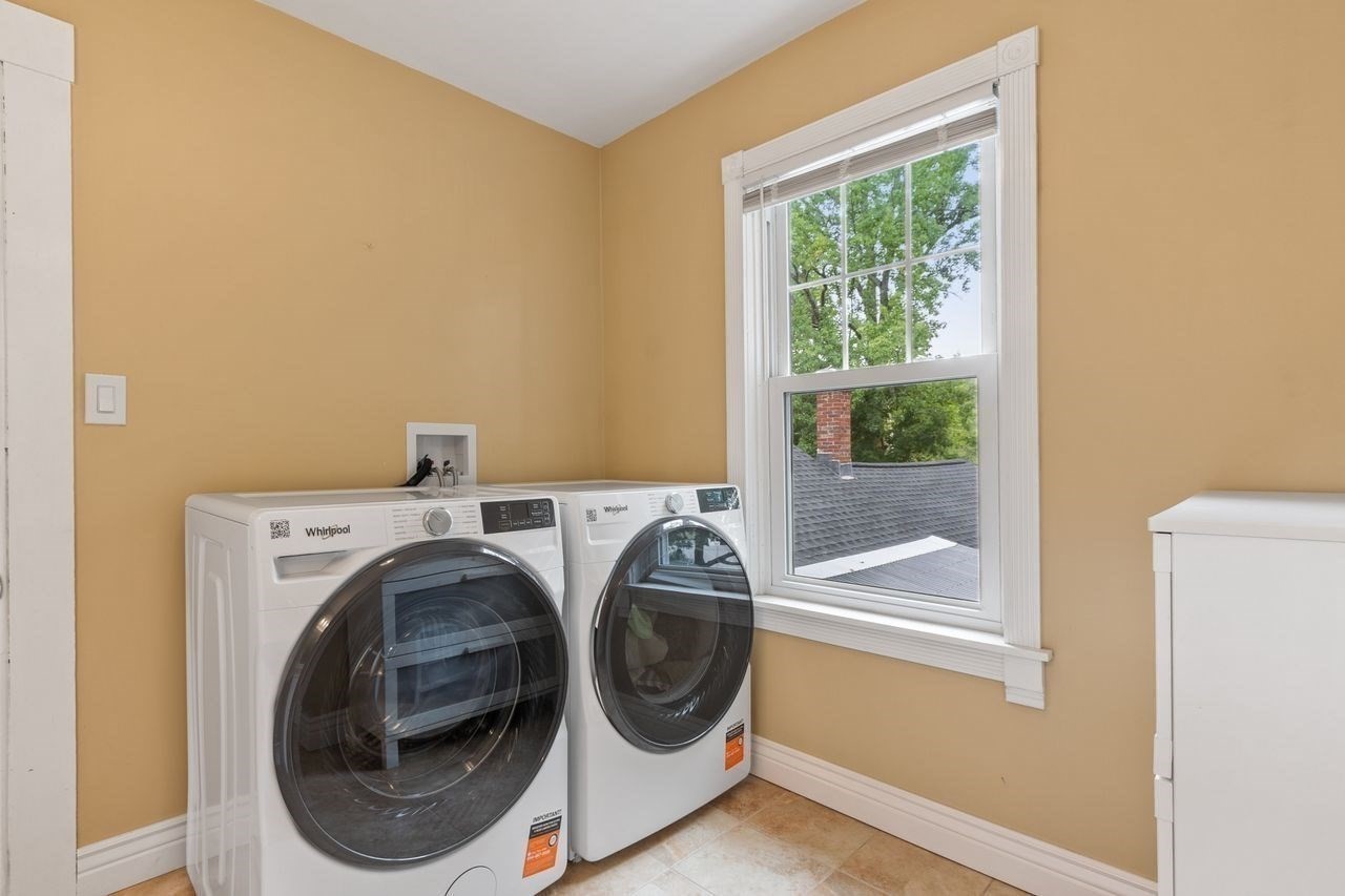 727 Andover, Lowell, MA 01852 - Image 28