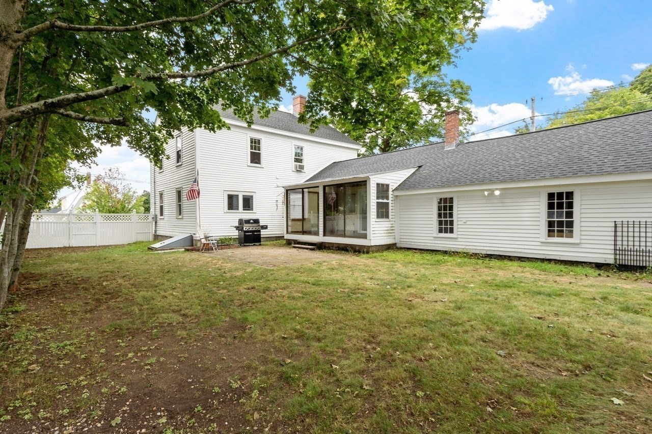 727 Andover, Lowell, MA 01852 - Image 29