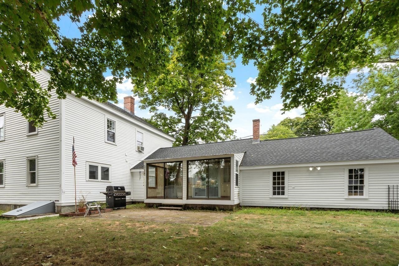727 Andover, Lowell, MA 01852 - Image 30