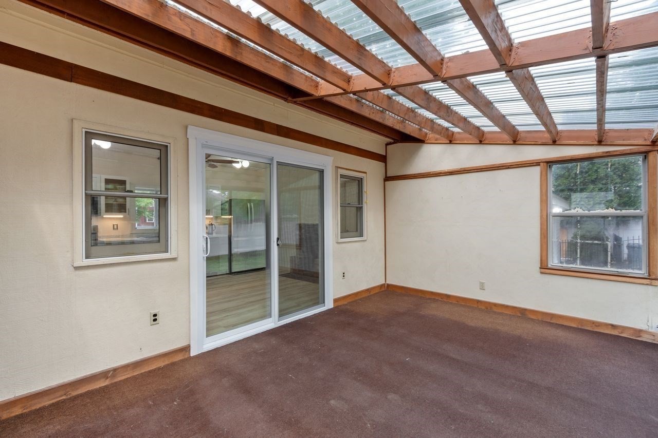 727 Andover, Lowell, MA 01852 - Image 9