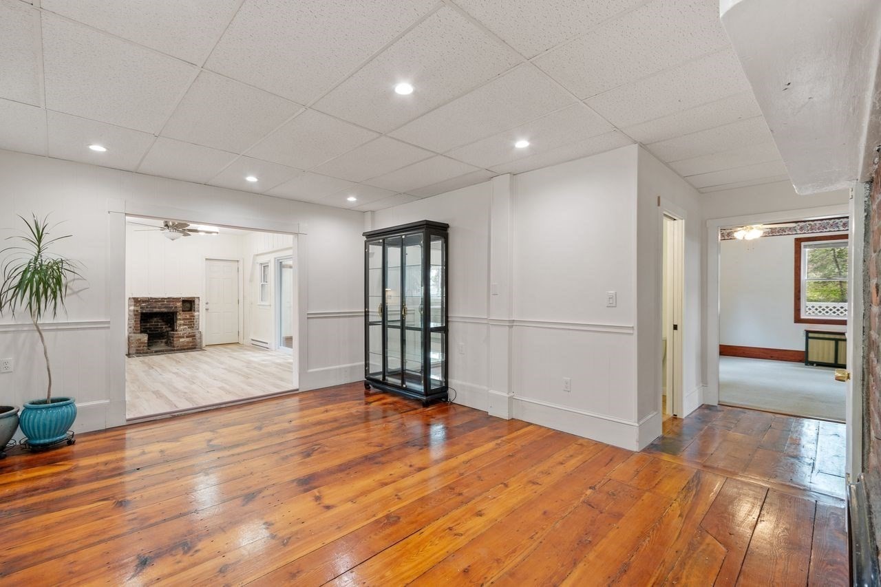 727 Andover, Lowell, MA 01852 - Image 10